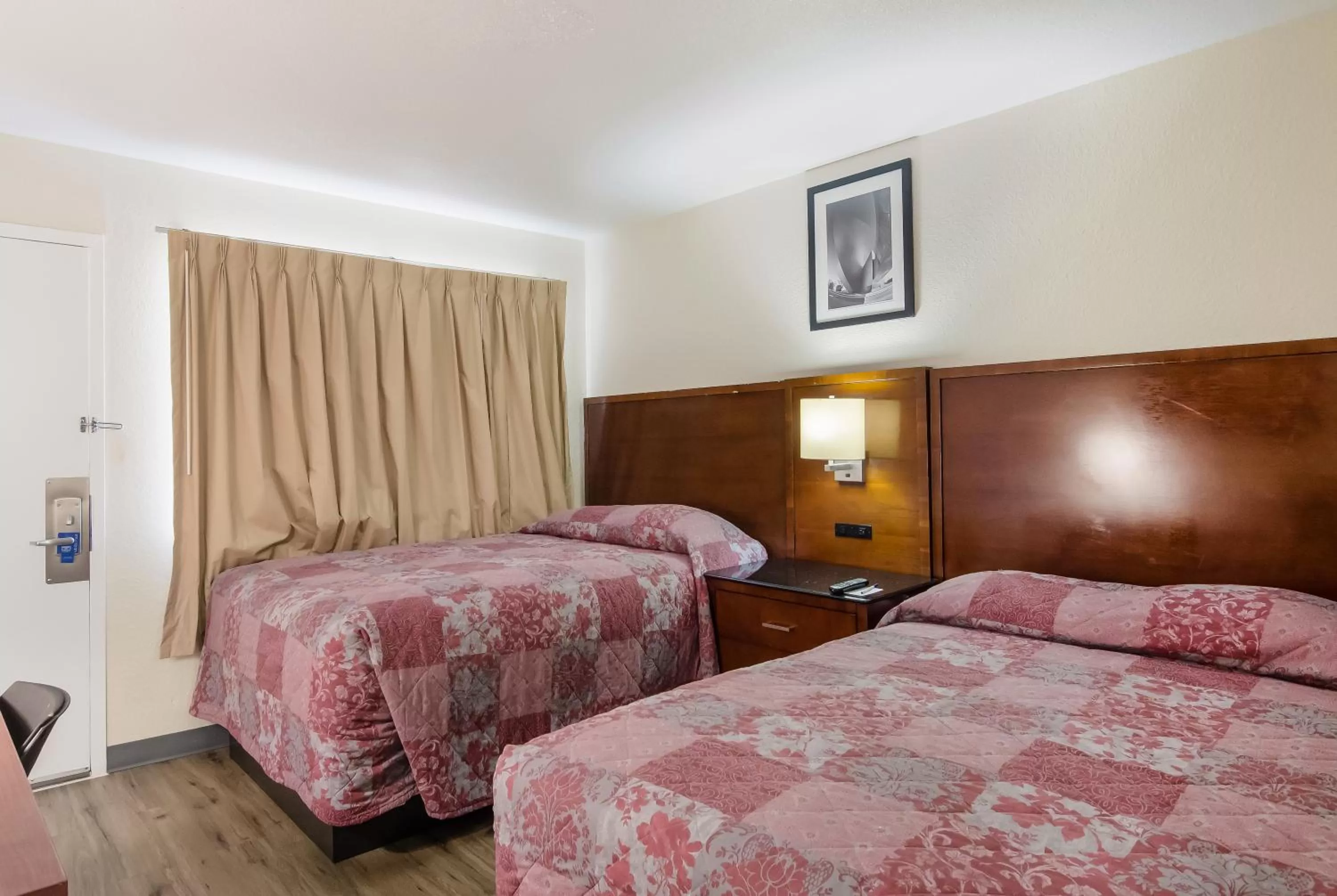 Double Room with Two Double Beds - Smoking in Rodeway Inn Greeley