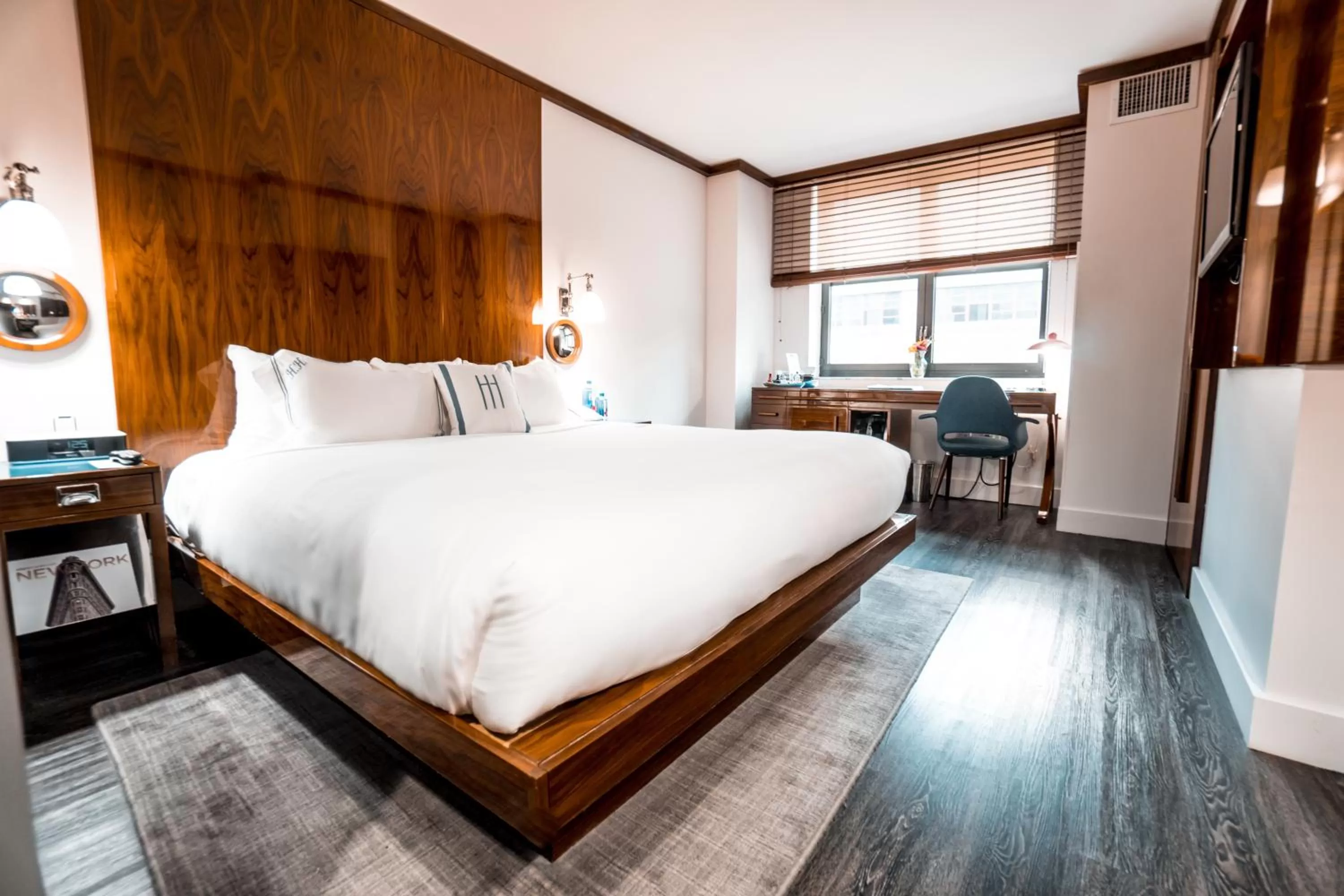 Deluxe King Room in Hotel Hugo