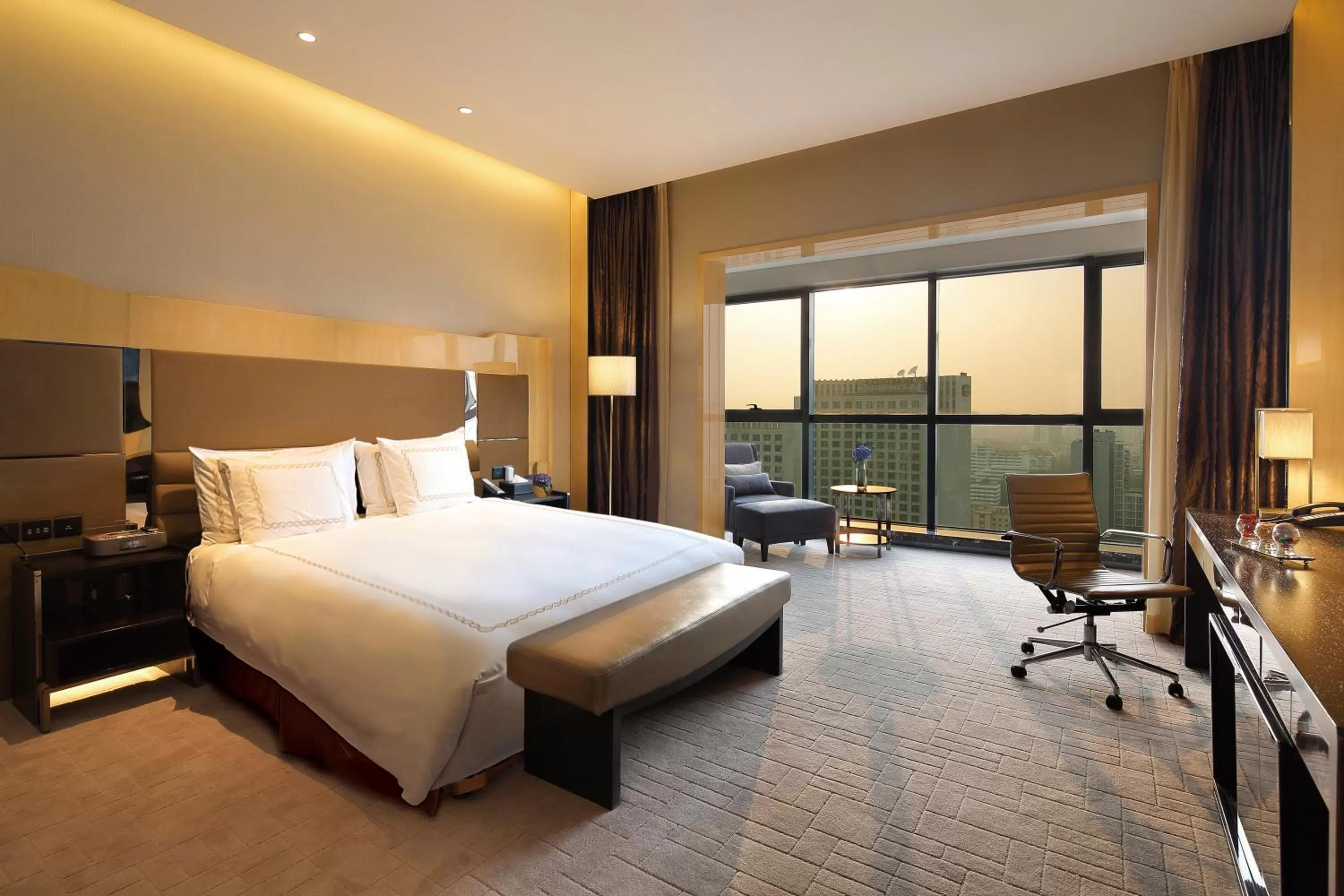Premium King Room with City View in Crowne Plaza Beijing Lido by IHG