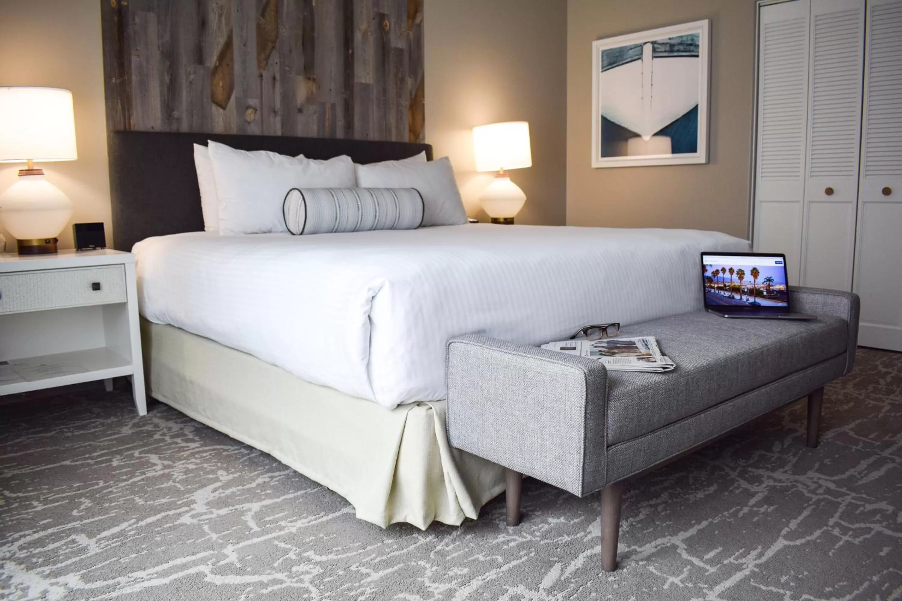 King Room - Disability Access in Beachside Inn