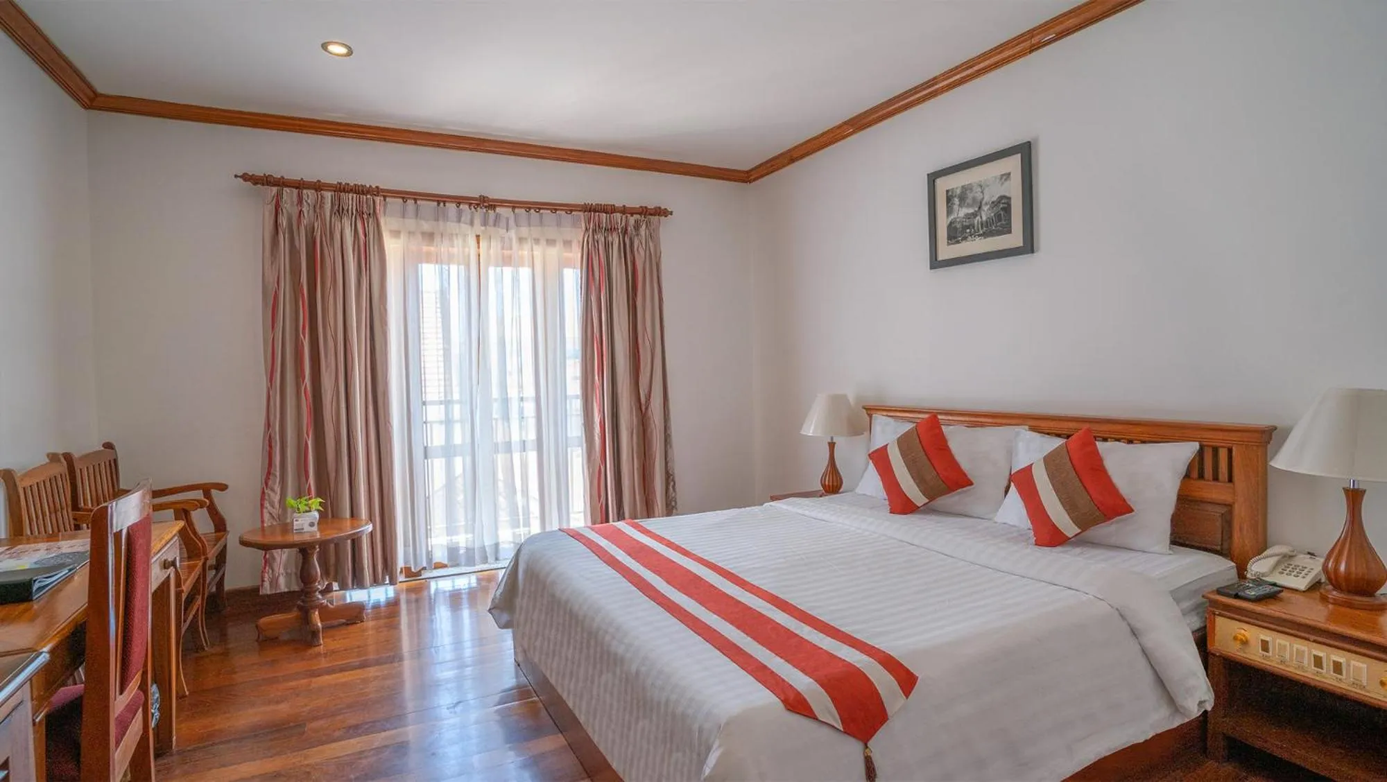  Deluxe Double Room with Balcony in Cheathata CTA Hotel Siem Reap