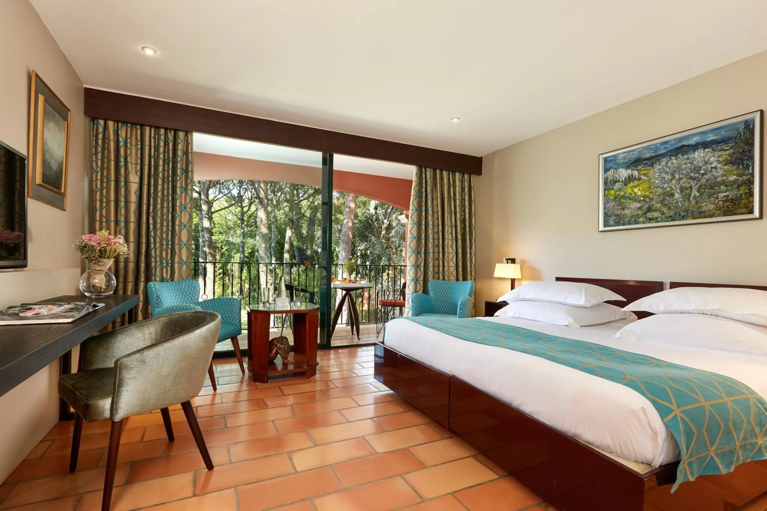 Two Interconnecting Bedrooms in Villa Duflot Hôtel & Spa Perpignan