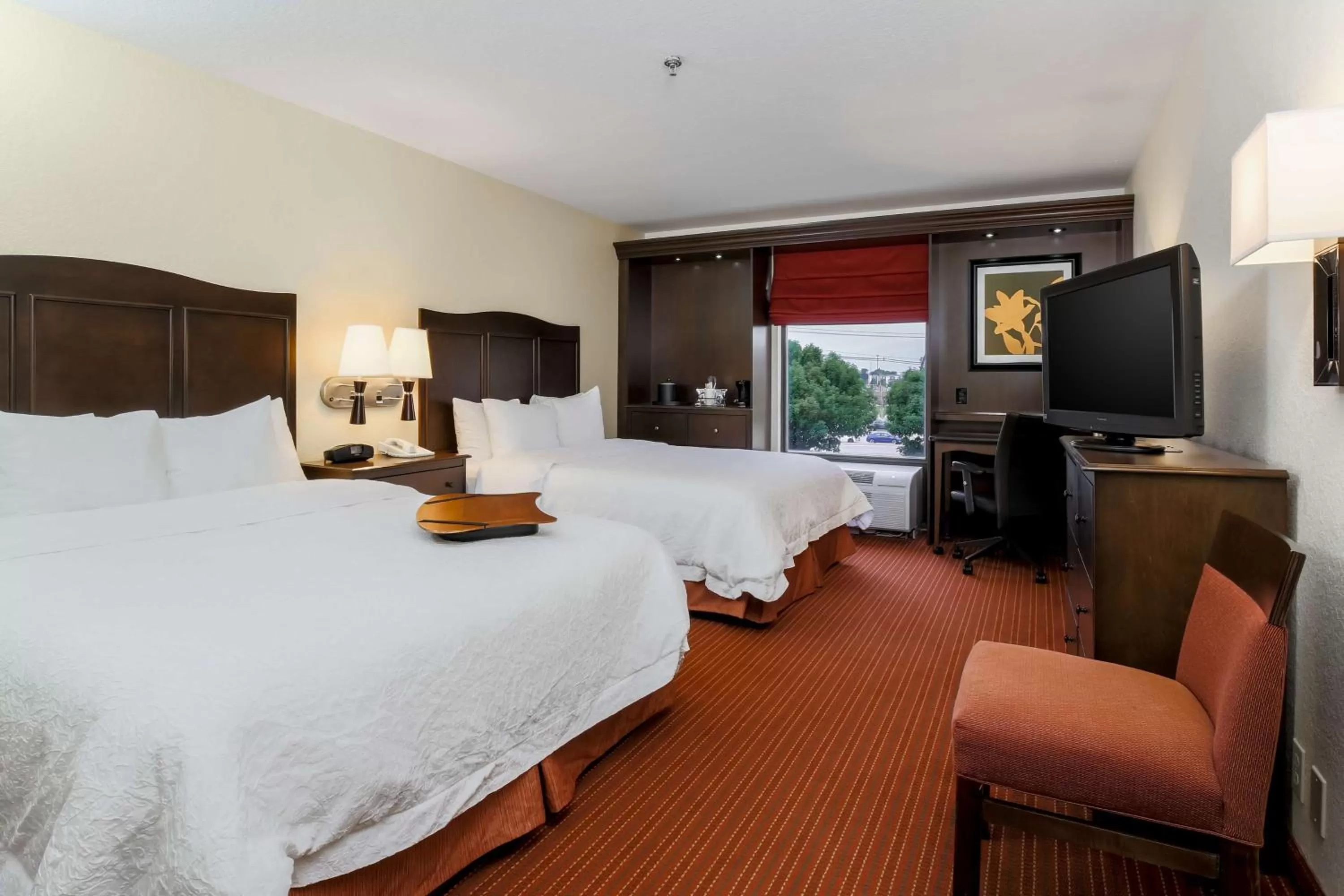 Queen Room with Two Queen Beds - Mobility Access/Non-Smoking in Hampton Inn Champaign/Urbana