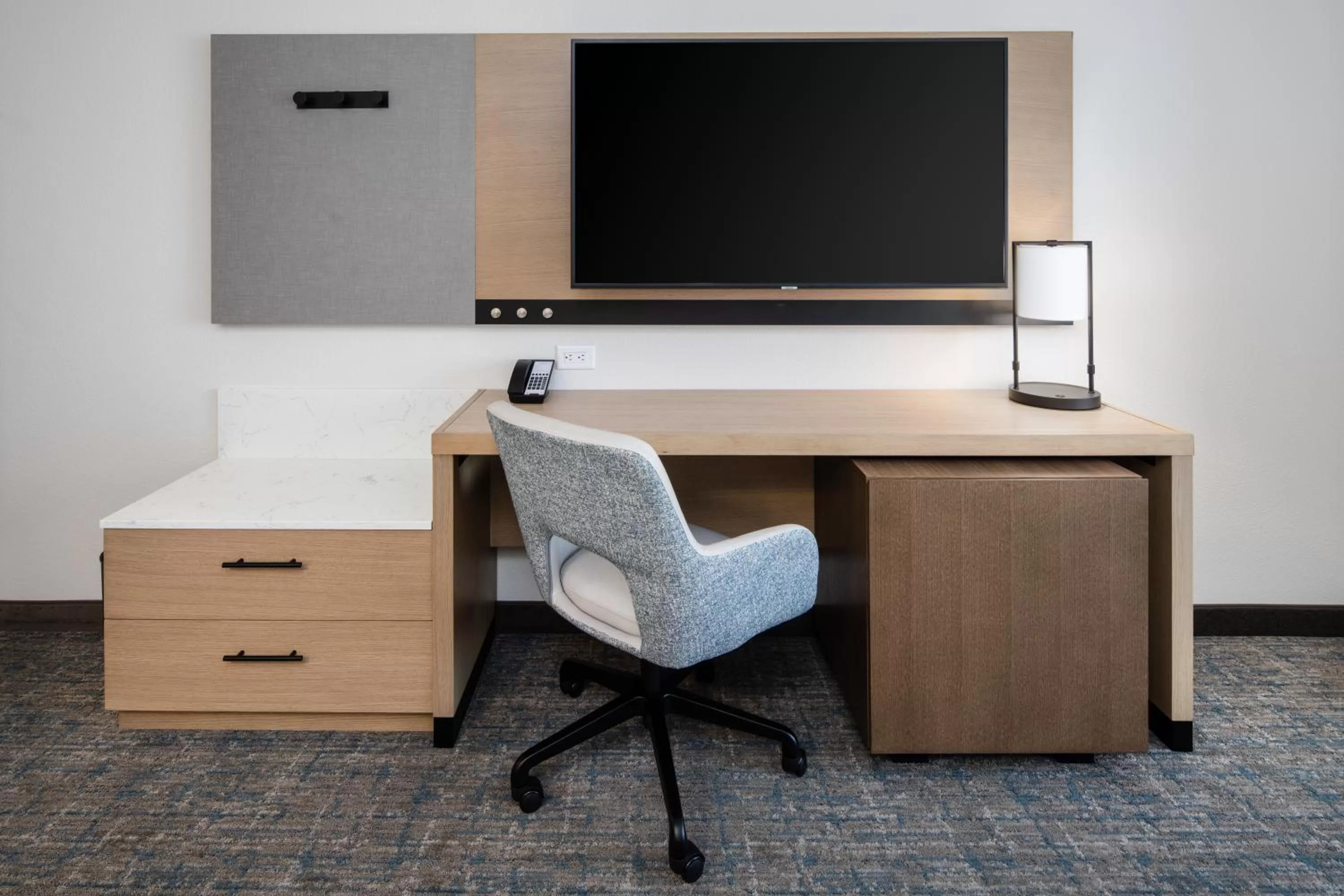 King Room with Sofa Bed in Hyatt Place Bakersfield