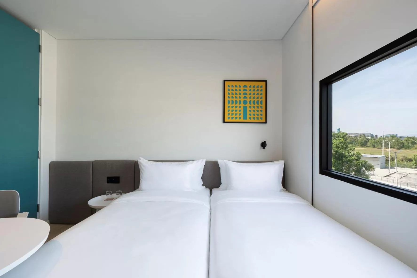 Twin Room in GO Hotel Bowin at Robinson Lifestyle Bowin
