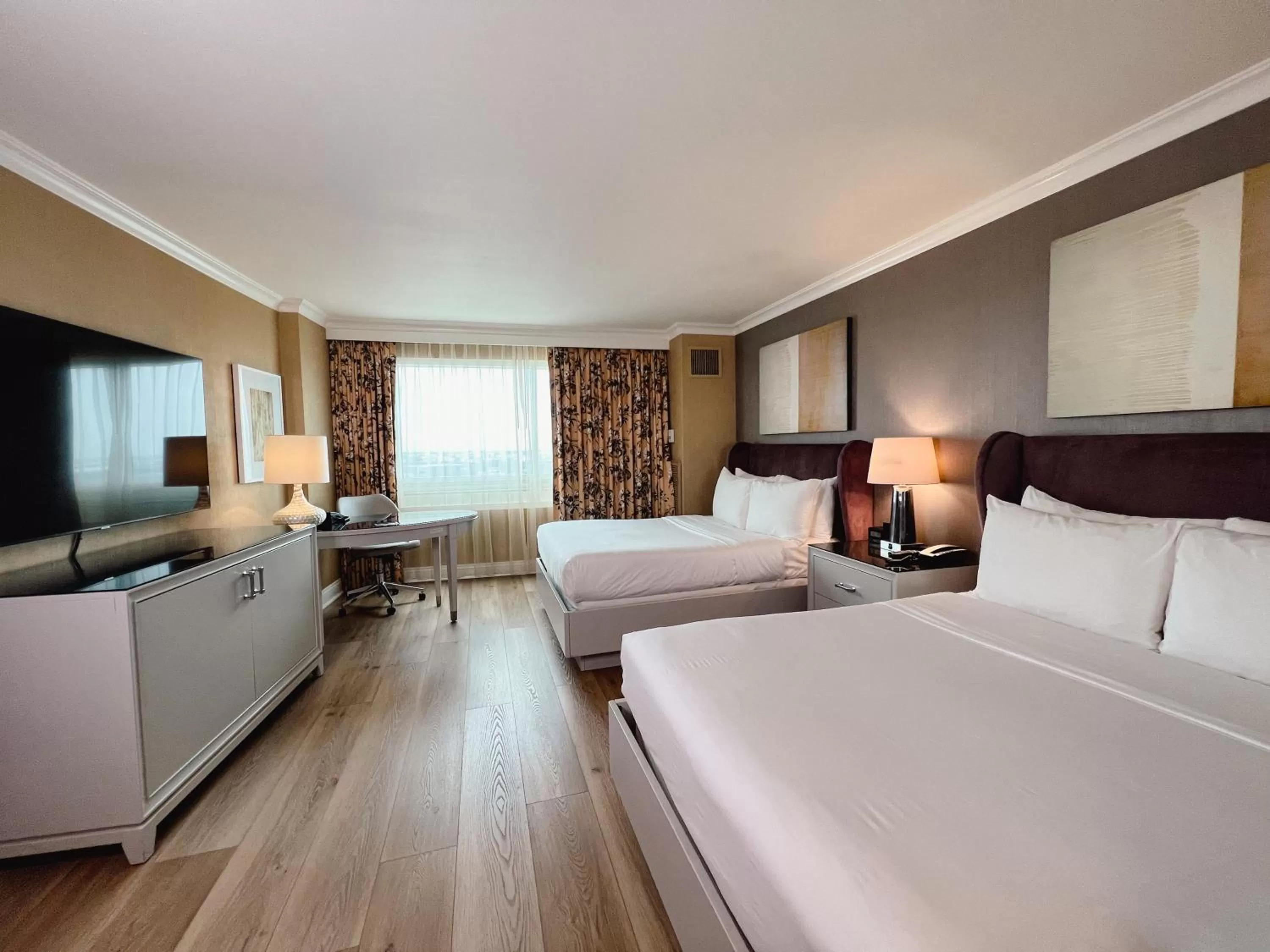 Executive Floor Two Double Beds in The Commerce Casino & Hotel