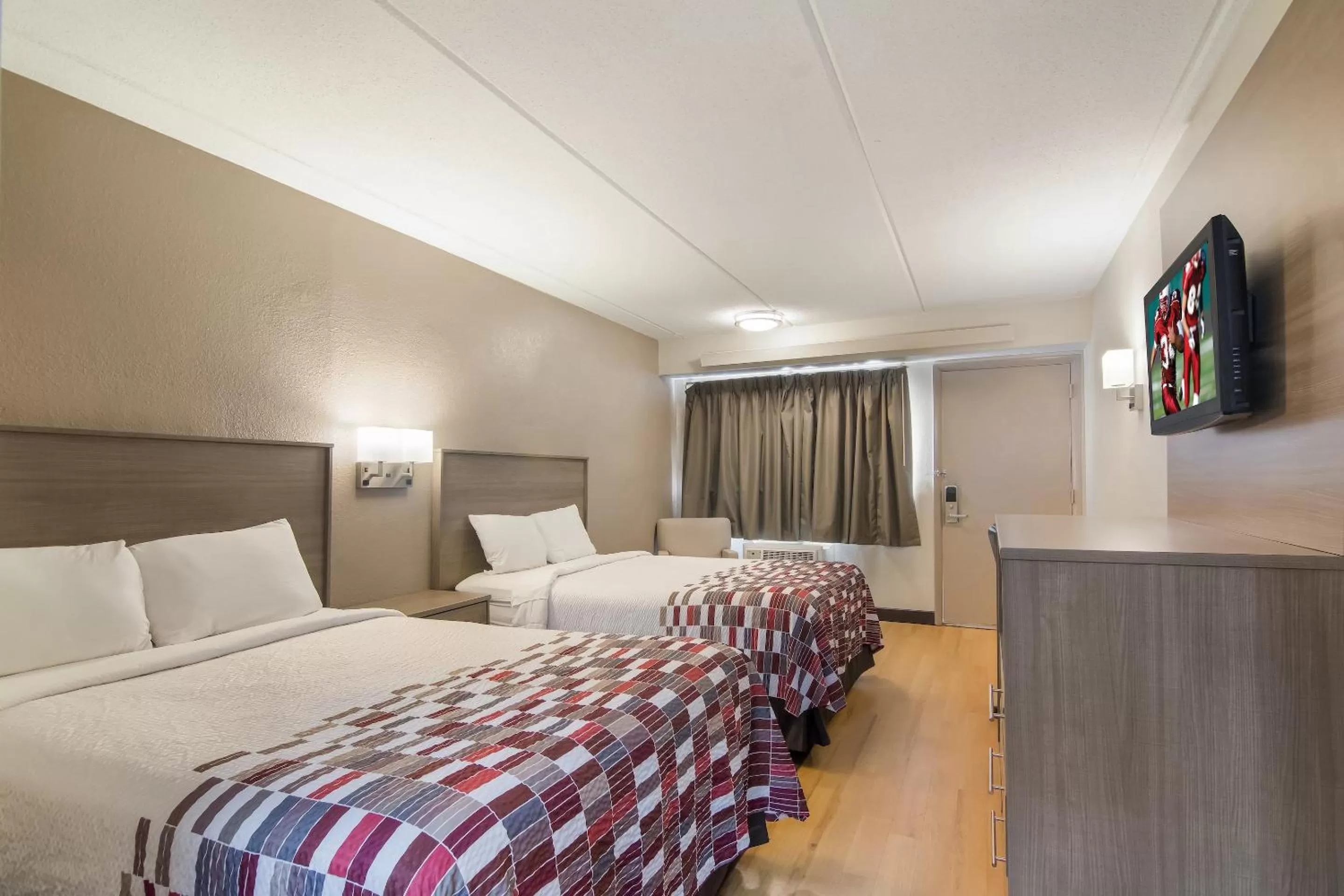 Deluxe Room with Two Double Beds Smoke Free in Red Roof Inn Durham - Triangle Park