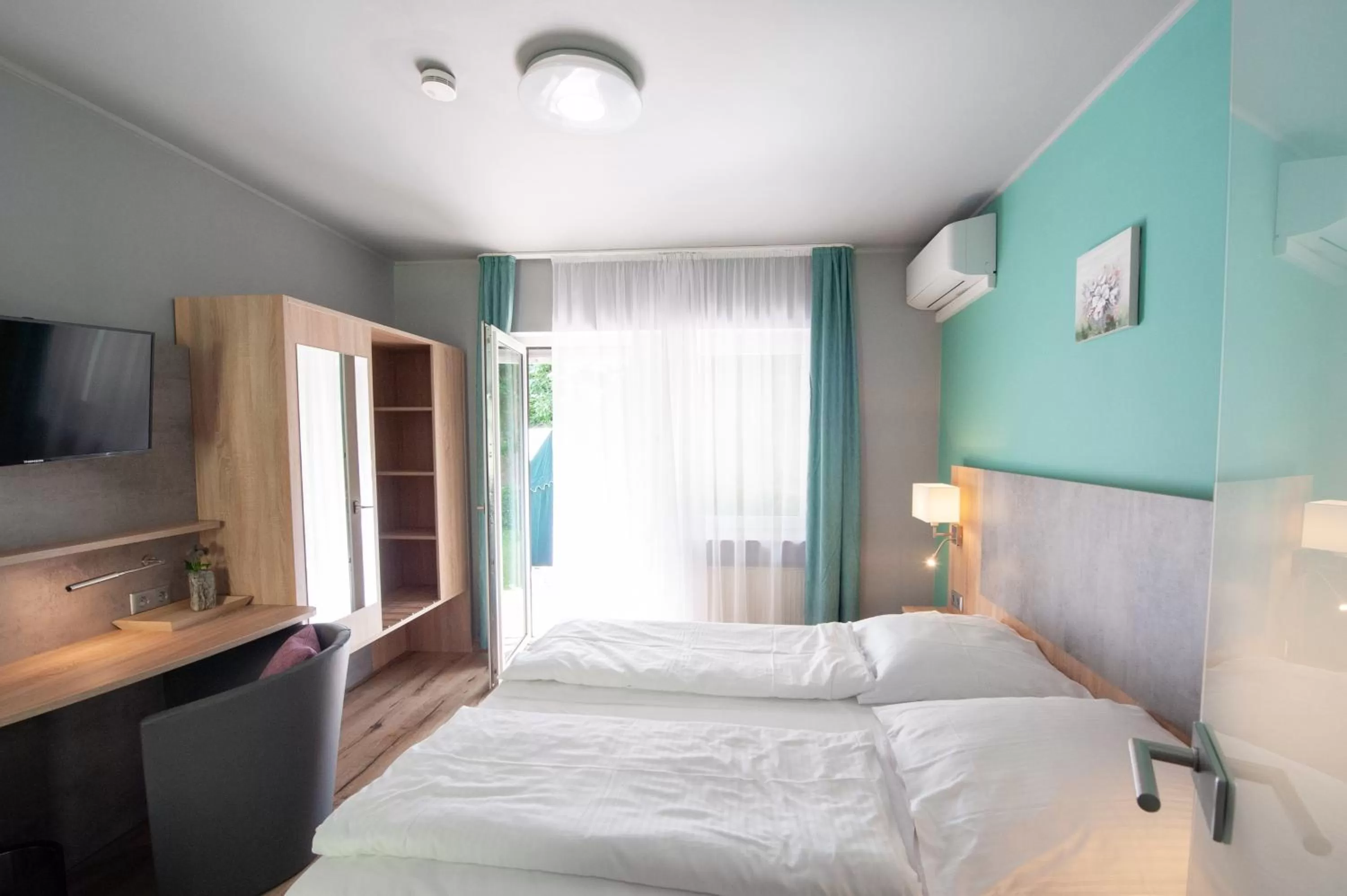 Double Room with Balcony or Terrace in Hotel Blüchertal