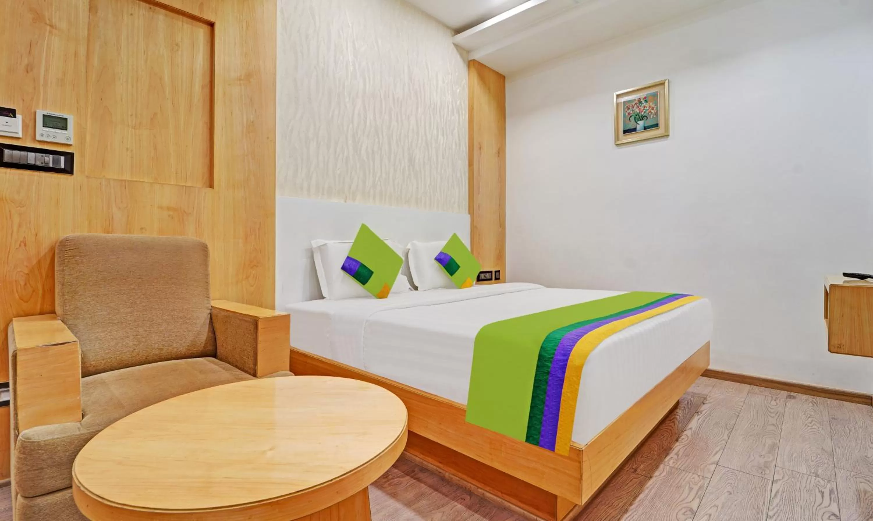 Deluxe Double Room - single occupancy in Treebo Vinayak Inn, 600 Mts From Coimbatore Railway Station