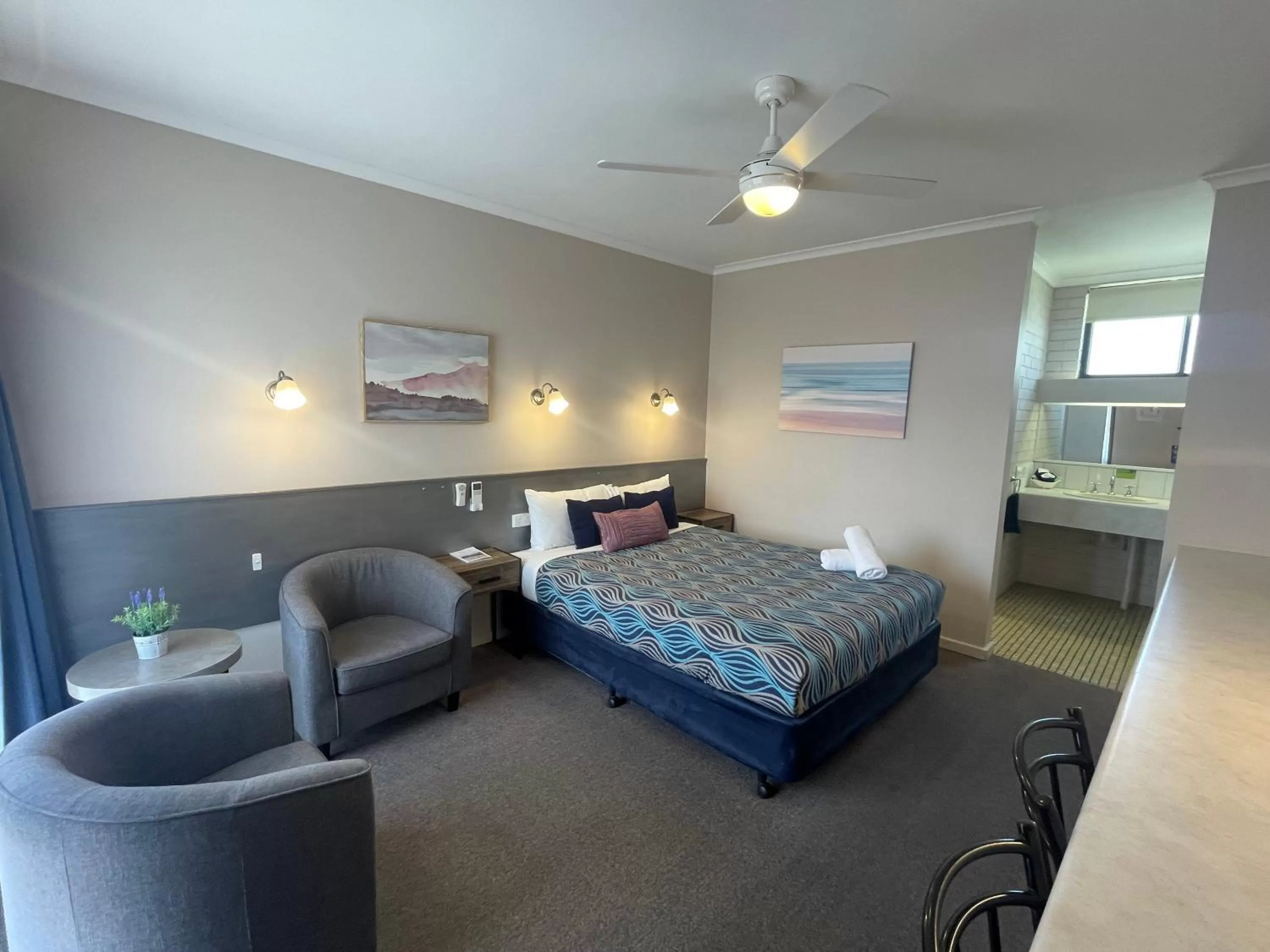 Standard Double Room in Paddlewheel Motel