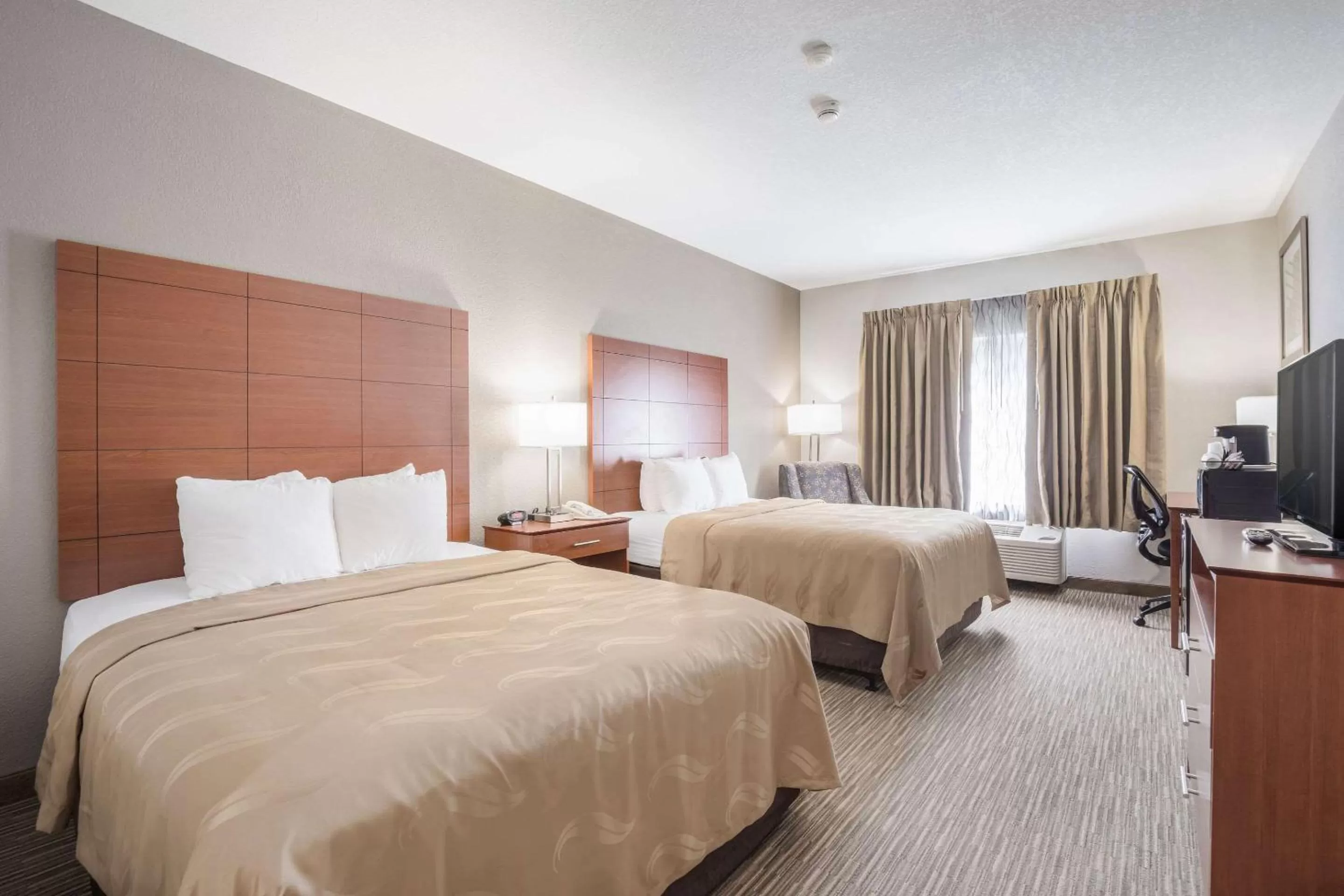 Queen Room with Two Queen Beds - Accessible/Non-Smoking  in Quality Inn & Suites Lodi I-90