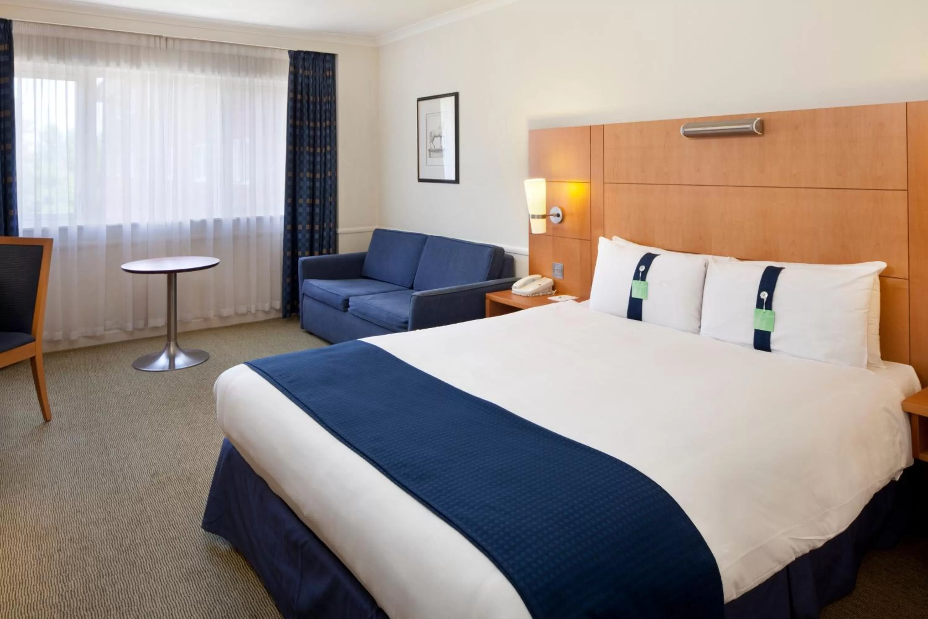 Standard Double Room with Single Sofa Bed in Holiday Inn Guildford by IHG
