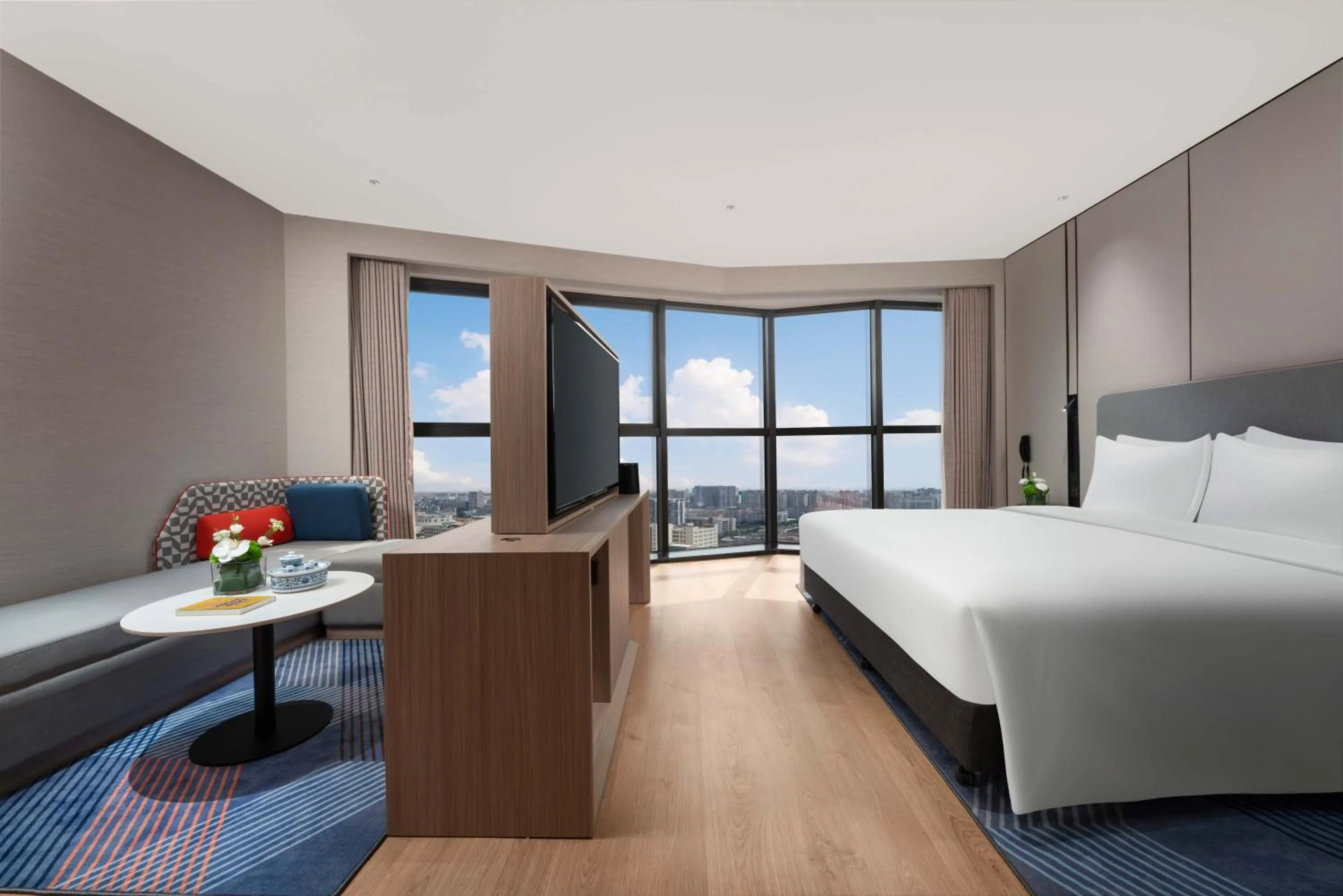 King Suite in Holiday Inn Express Shantou Chenghai