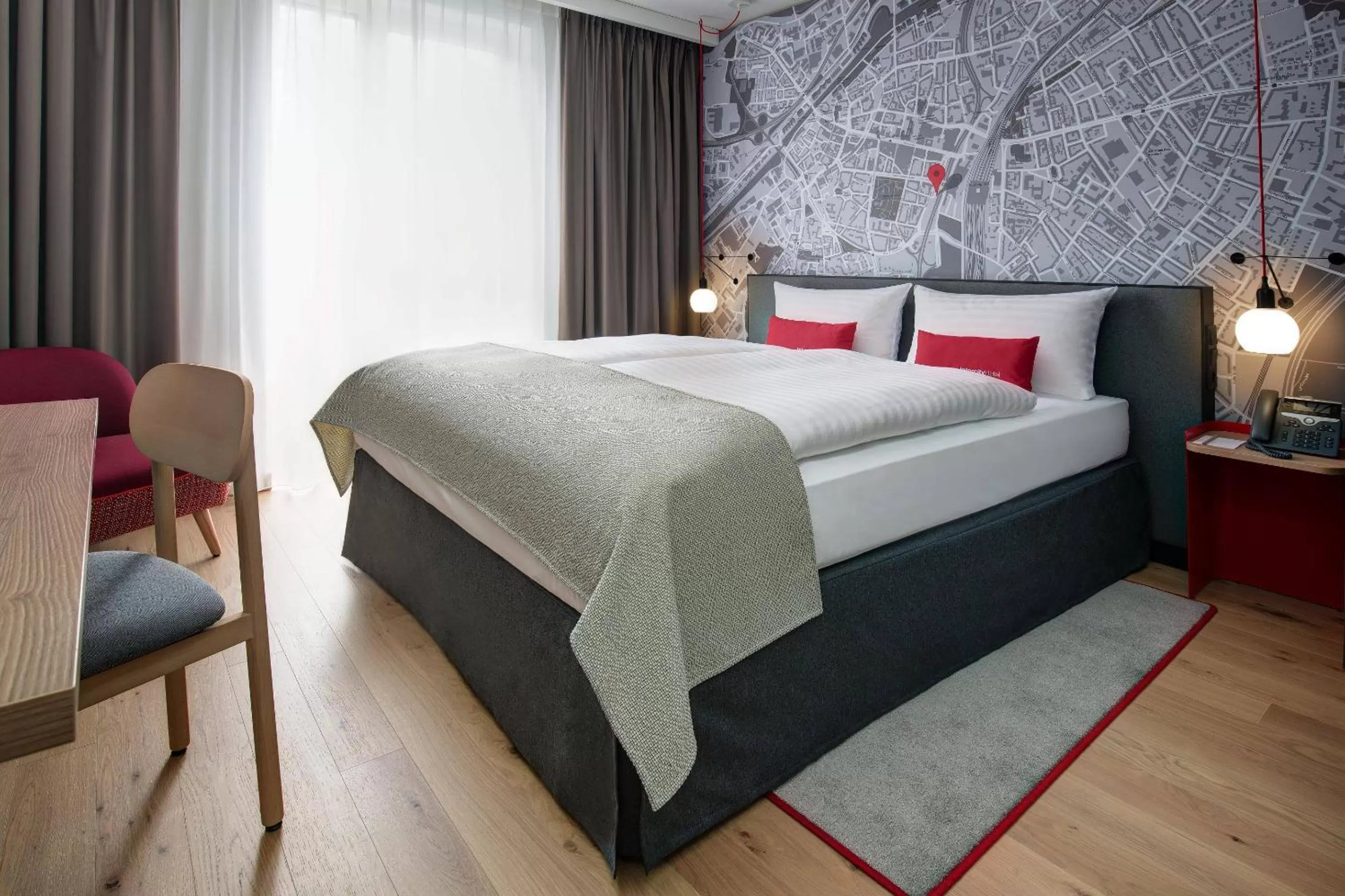 Superior Plus Queen Room - single occupancy in IntercityHotel Duisburg
