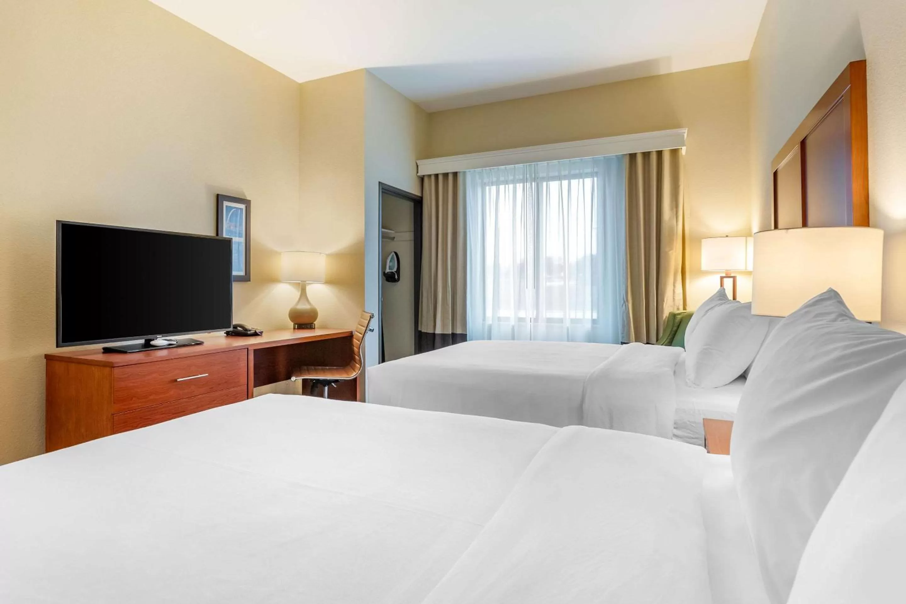 Queen Room with Two Queen Beds - Non-Smoking in Comfort Inn & Suites West Des Moines