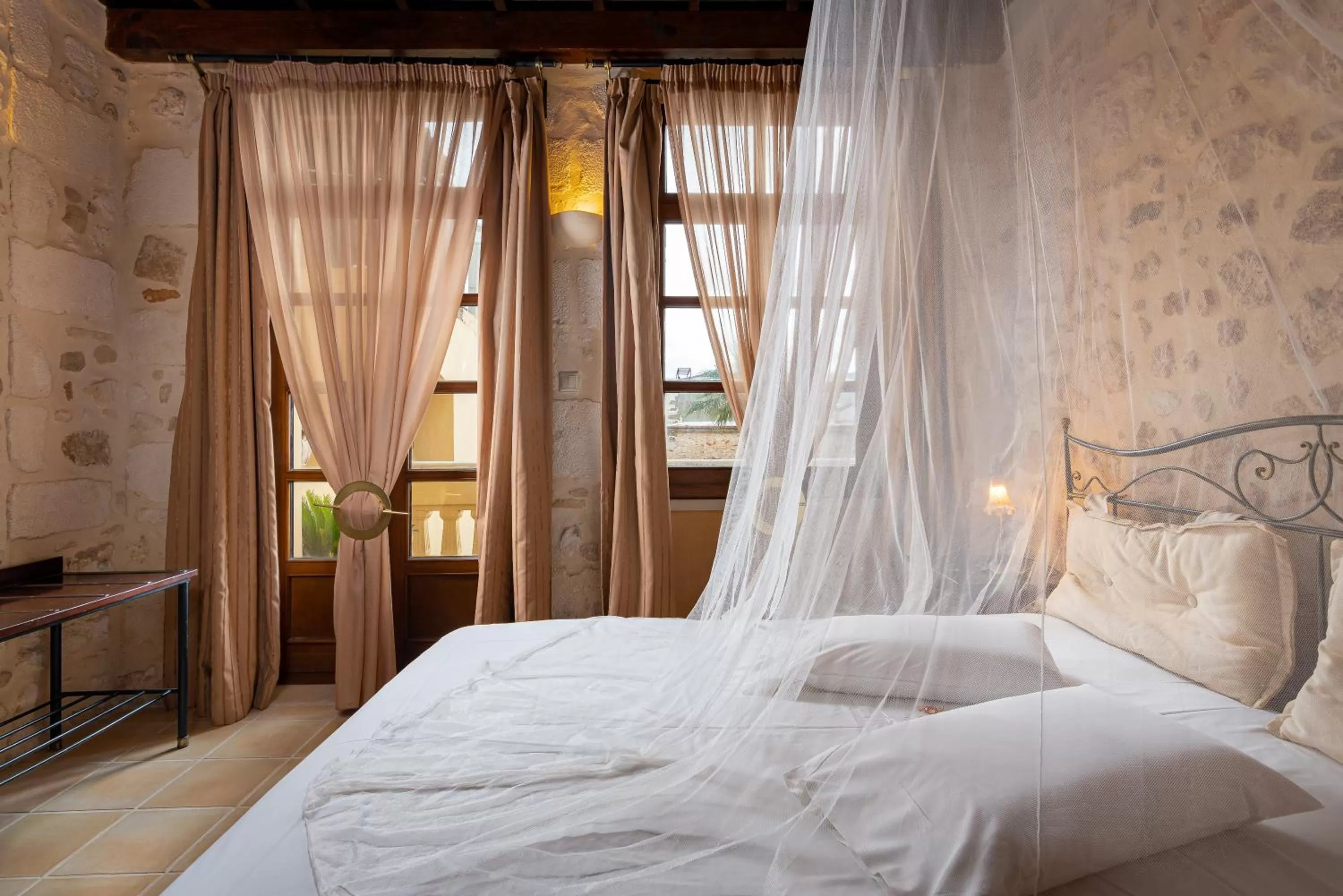 Superior Room with Old Town View in Palazzino Di Corina