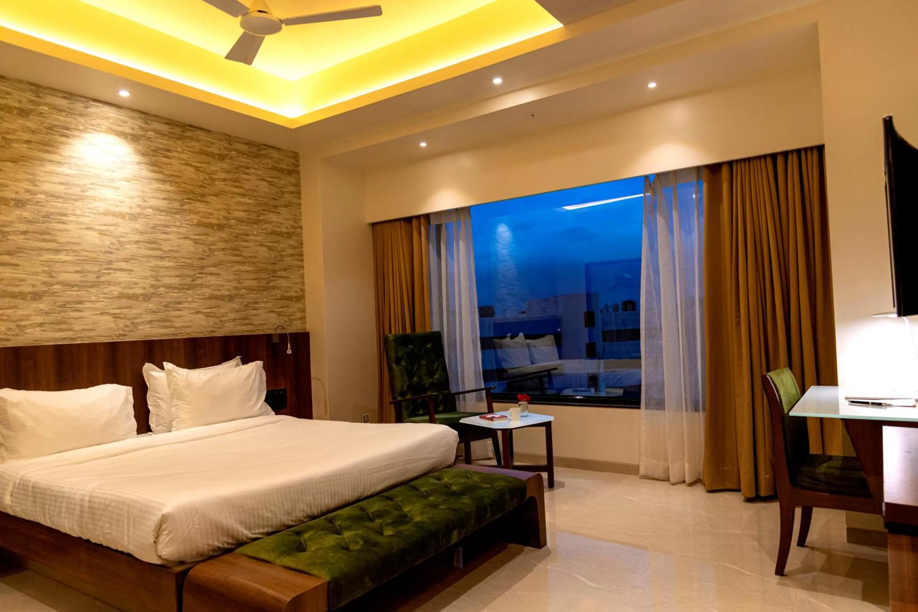 Superior Double Room in Hotel Pratham