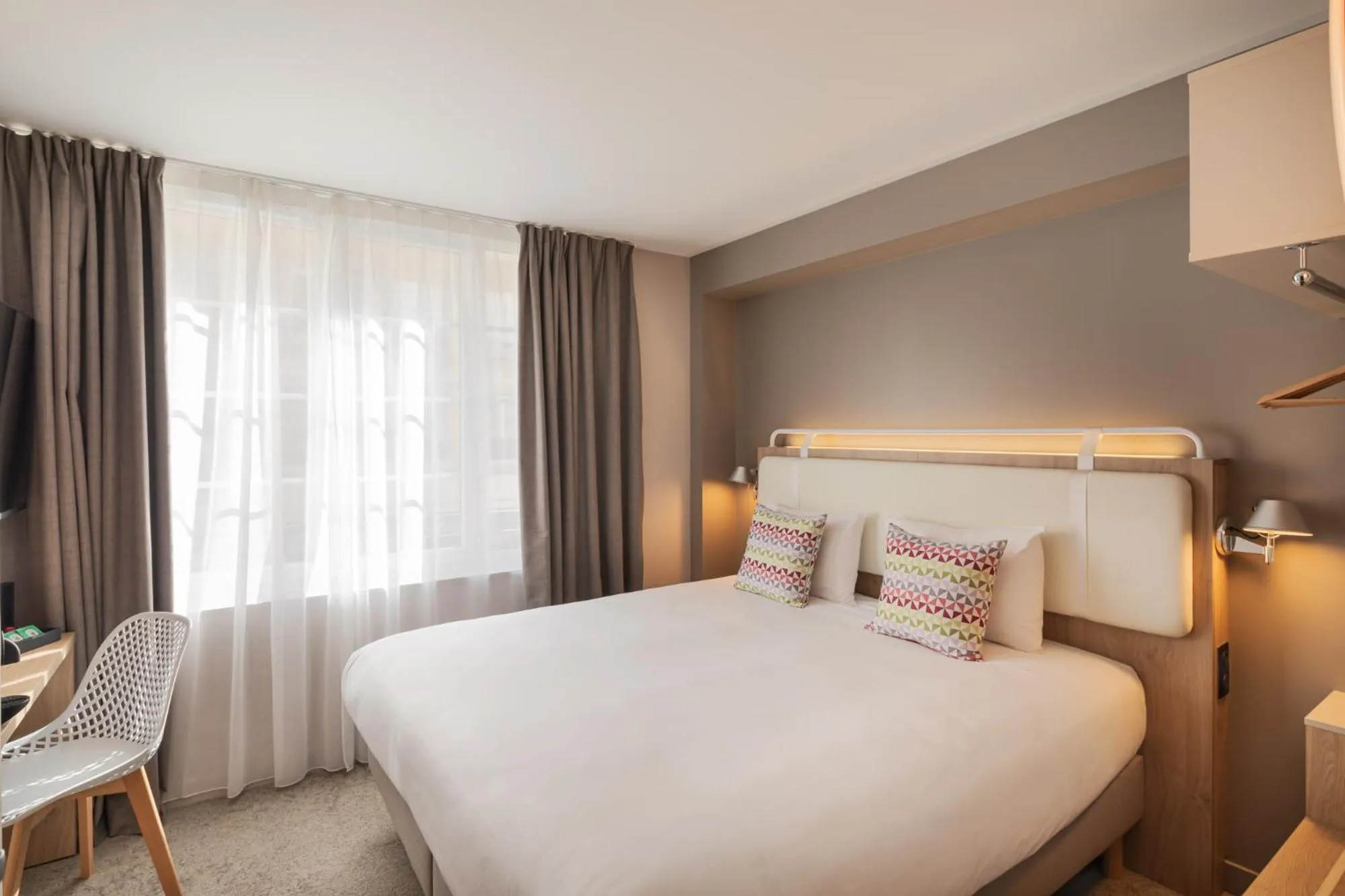 Confort Double Room in Campanile Caen Centre Gare