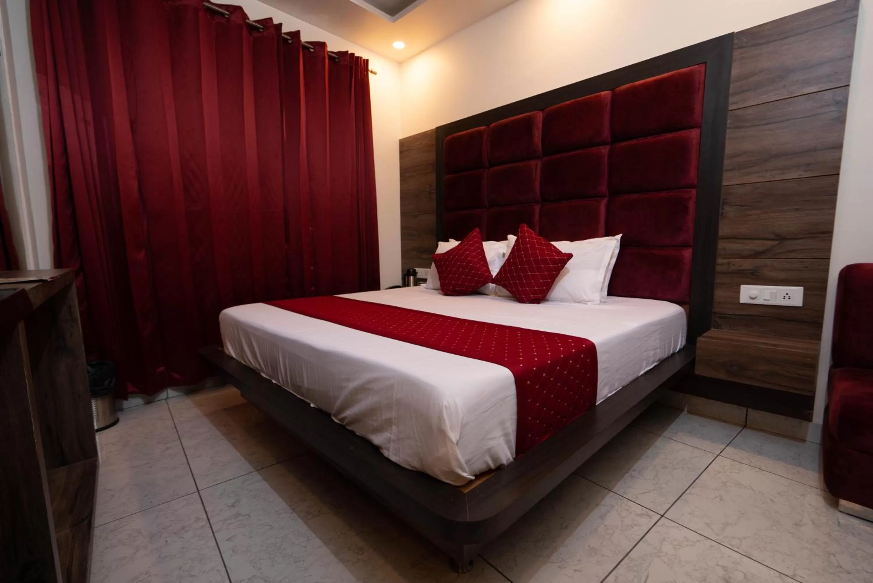 Economy Double Room in Hotel The Vaishvik