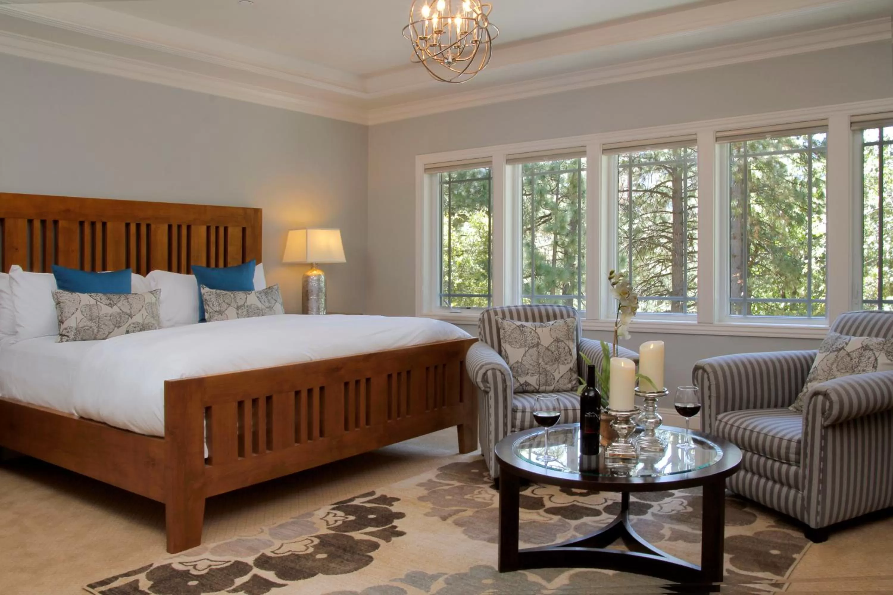 Superior King Room in The Grand Idyllwild Lodge