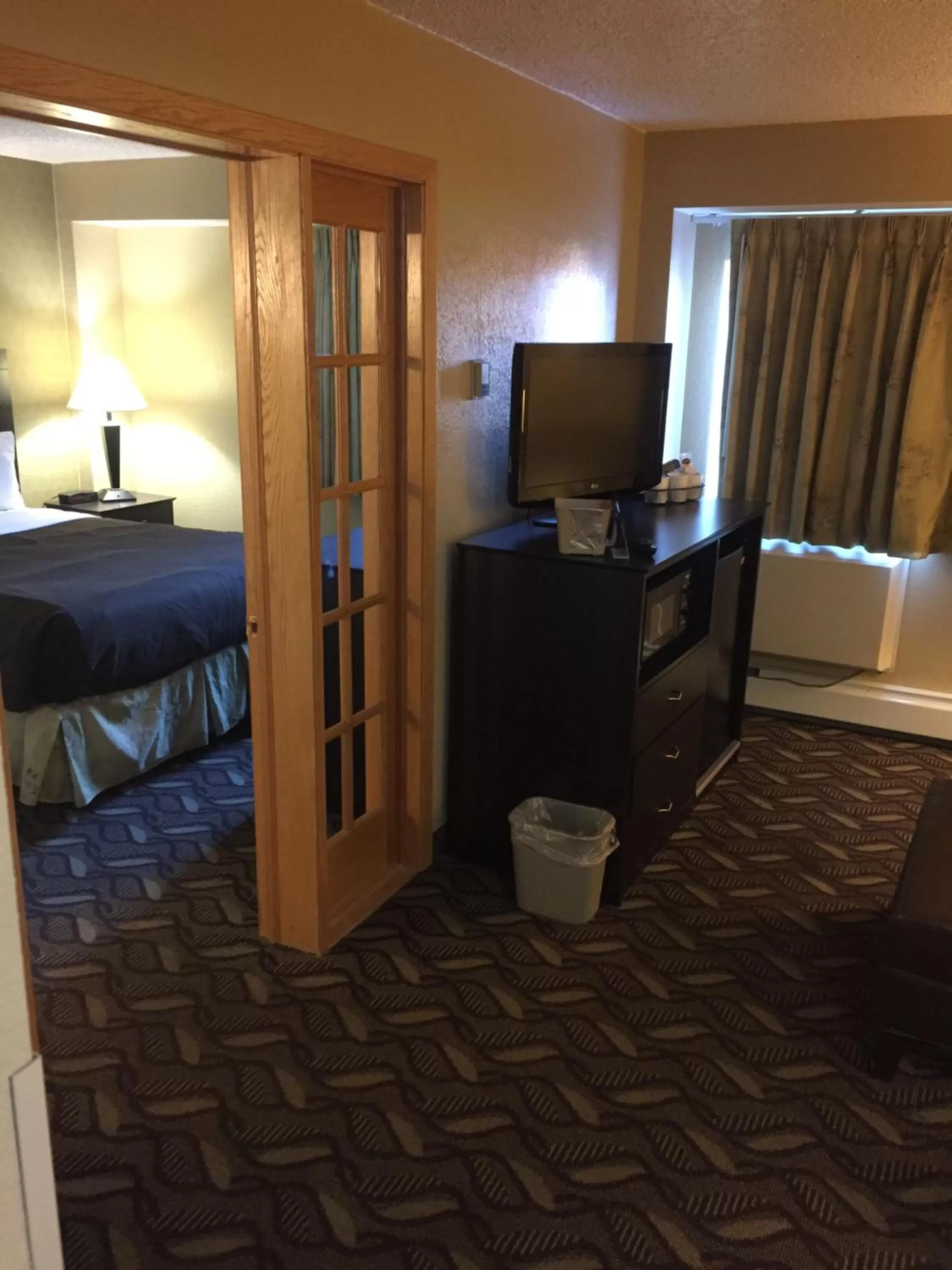 Queen Suite - Non-Smoking in Days Inn by Wyndham Bismarck