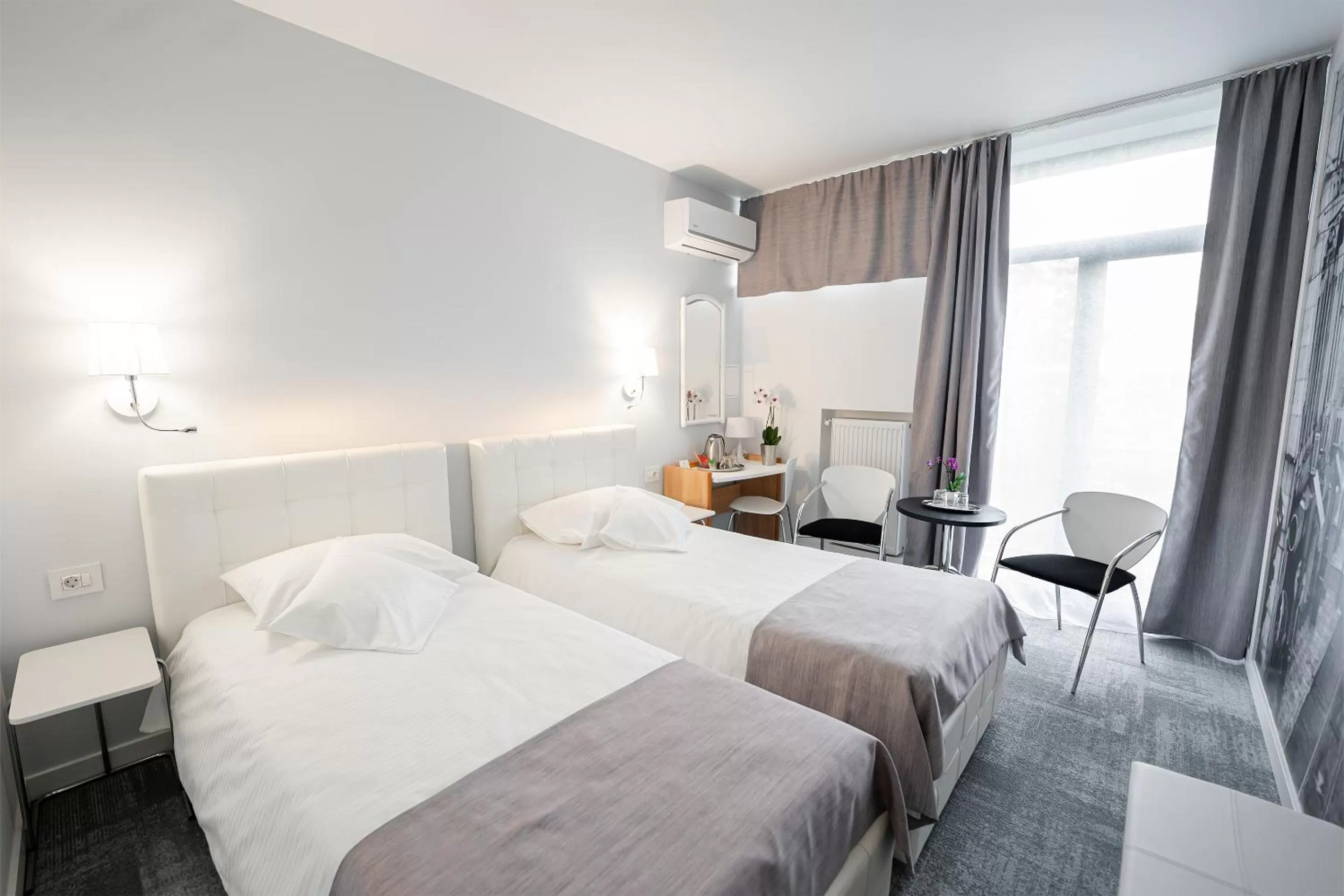 Superior Twin Room in MyContinental Suceava