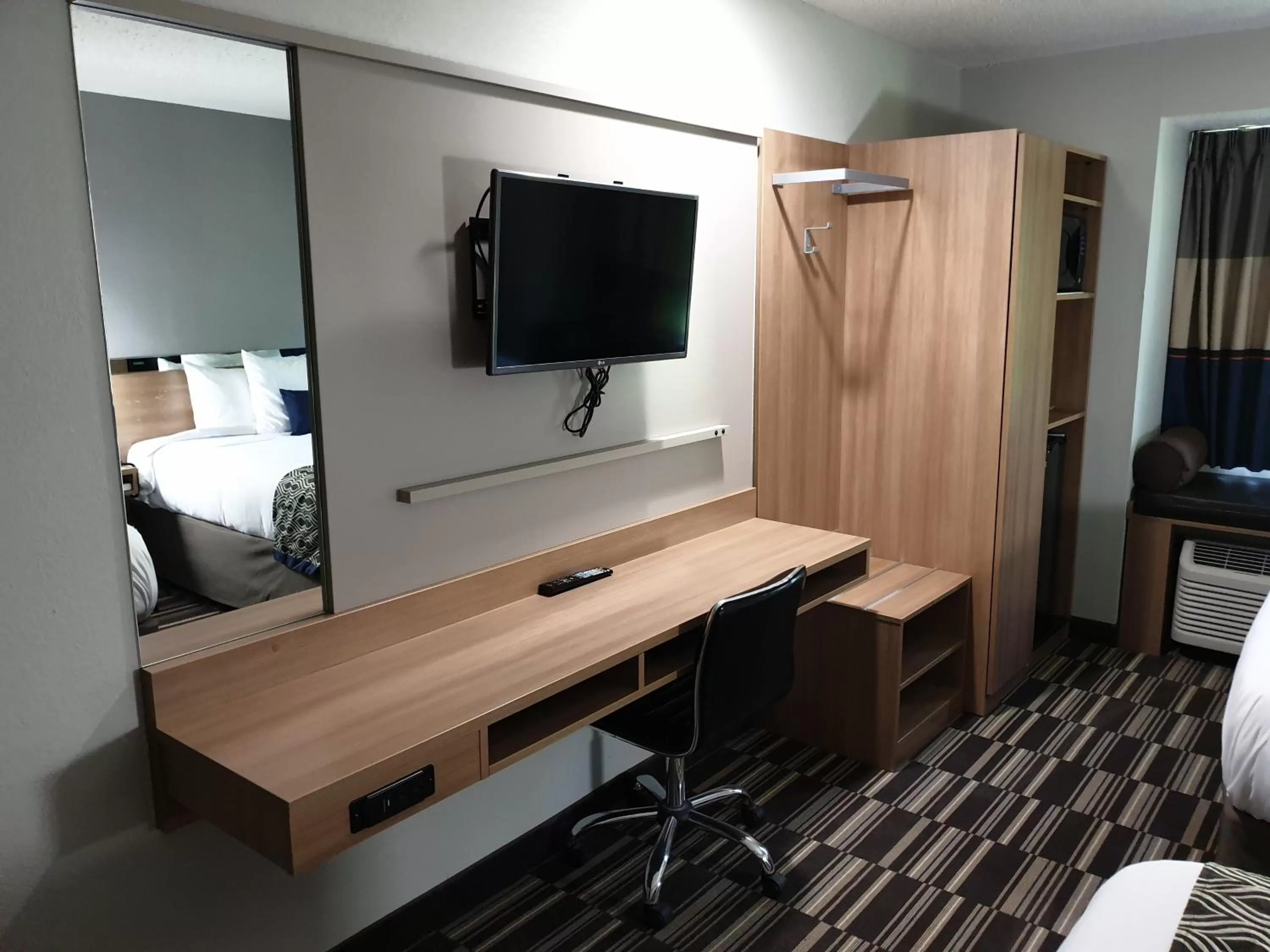 Queen Room with Two Queen Beds - Non-Smoking in Microtel Inn & Suites by Wyndham Augusta/Riverwatch