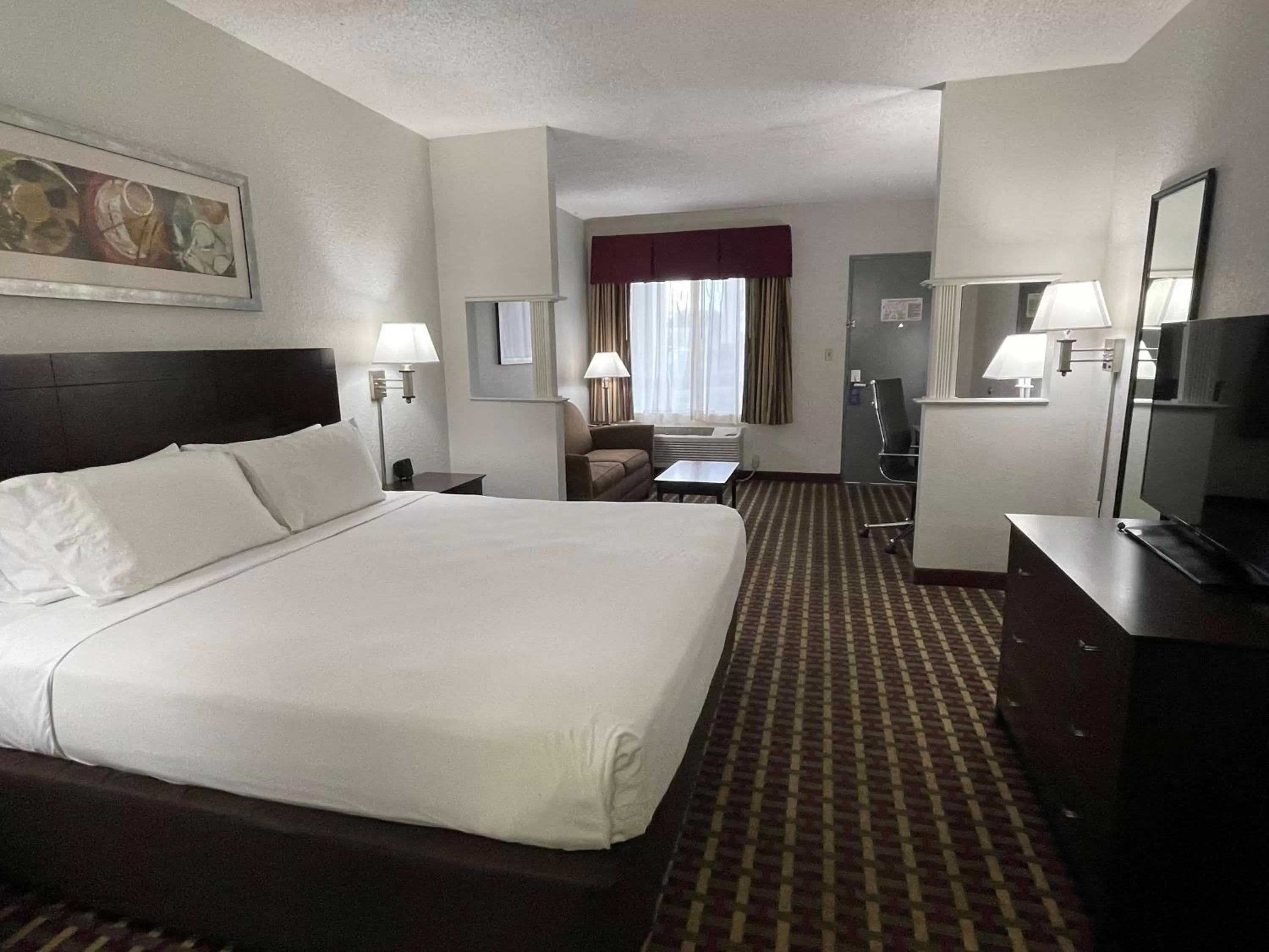 King Suite with Spa Bath - Non-Smoking in Best Western of Clewiston
