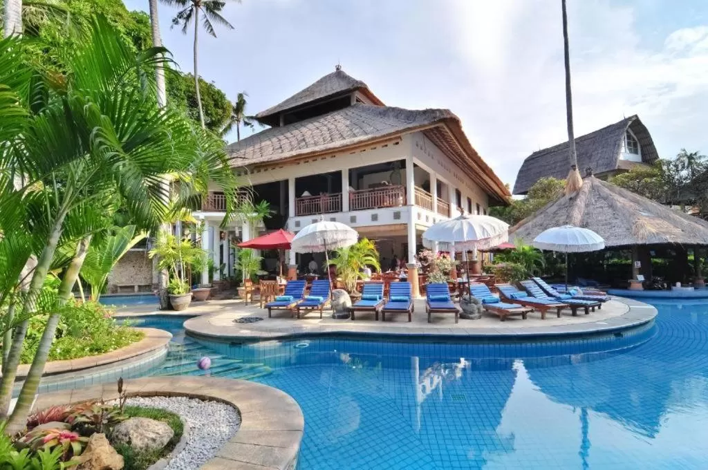 Deluxe Double or Twin Room with Pool Access in Sativa Sanur Cottages