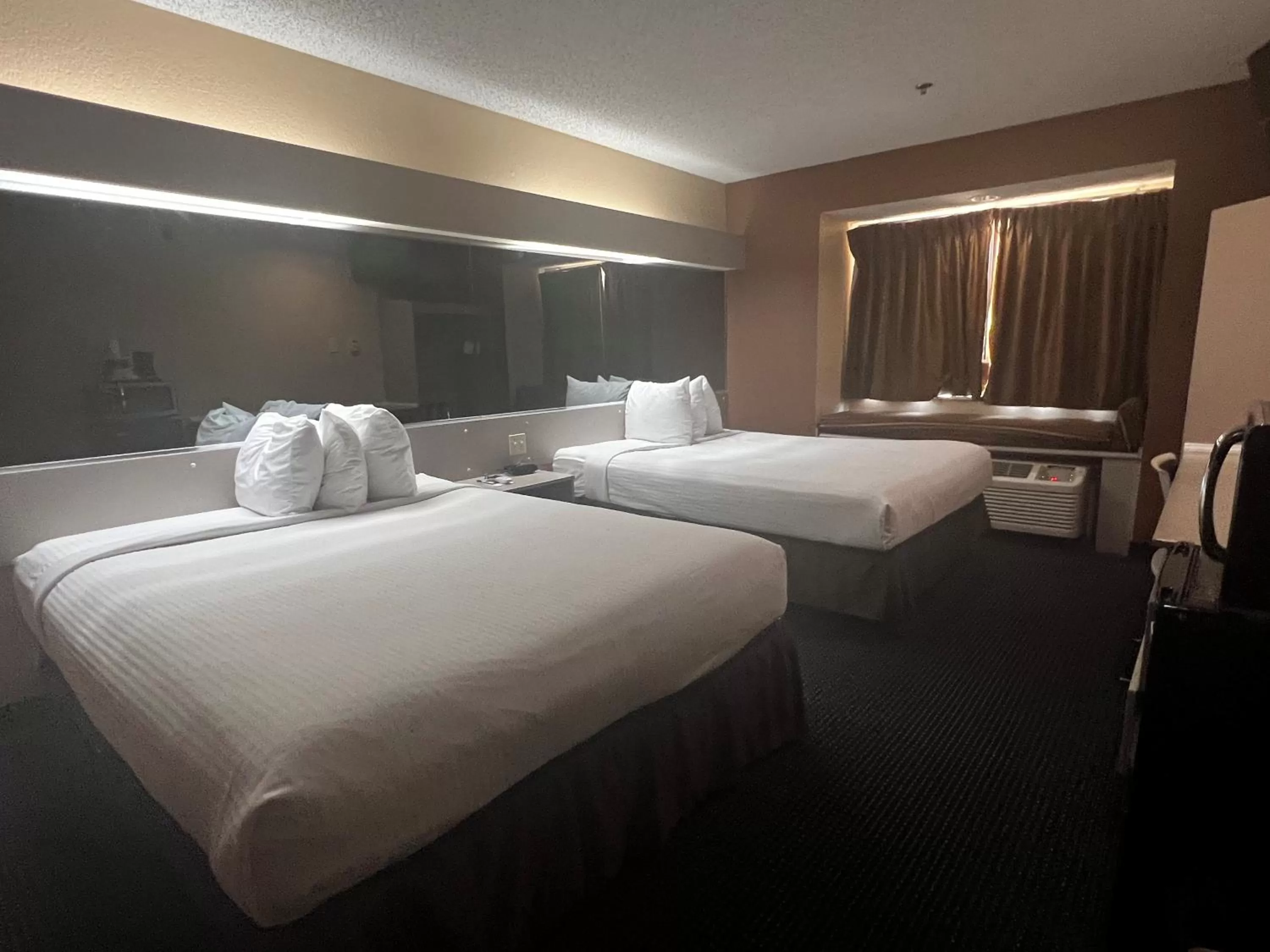 Queen Room with Two Queen Beds - Disability Access/Non-Smoking in Microtel Inn & Suites by Wyndham Houston/Webster/Nasa/Clearlake