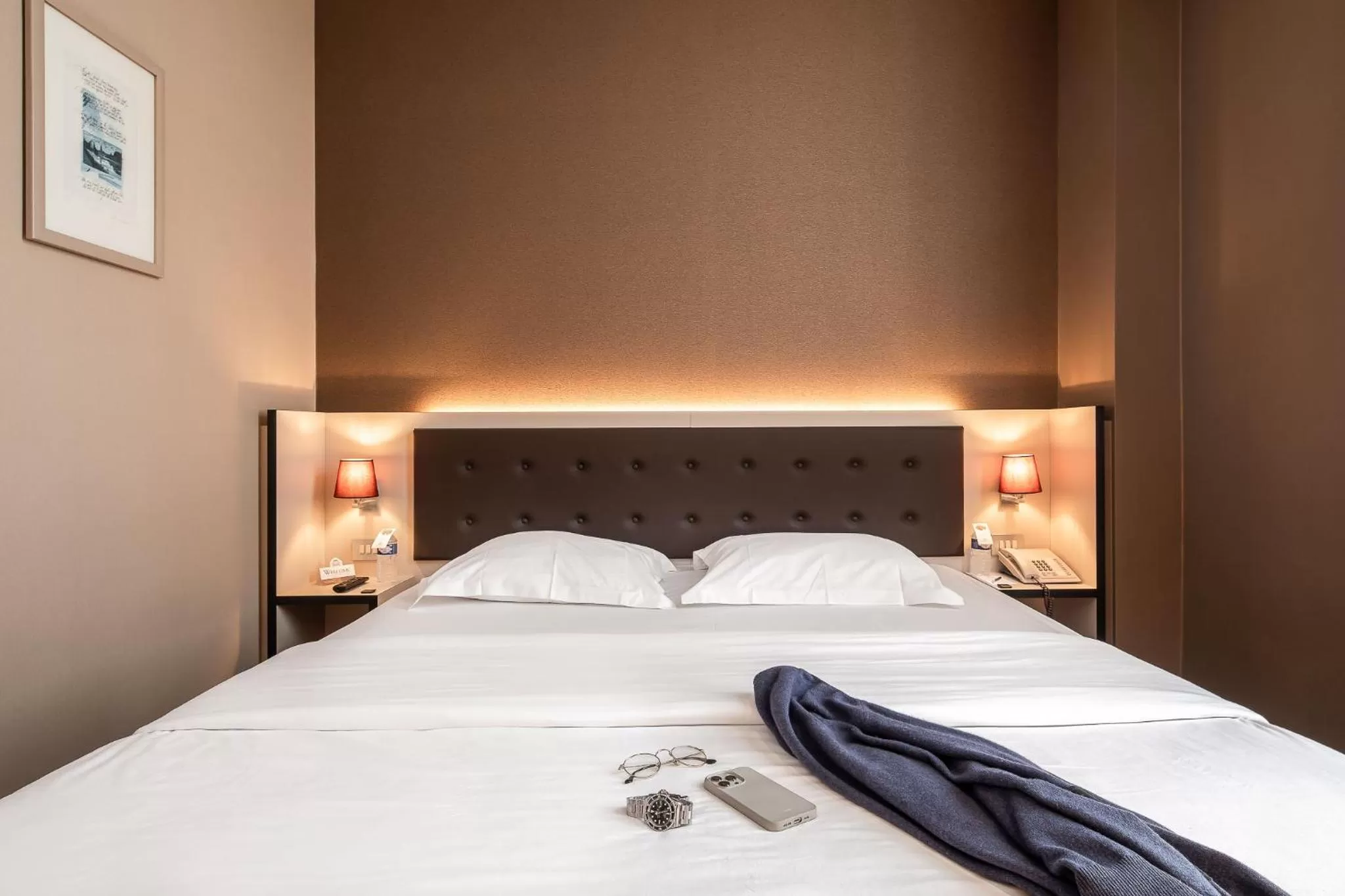 Small Double Room in Hotel Navarra Brugge