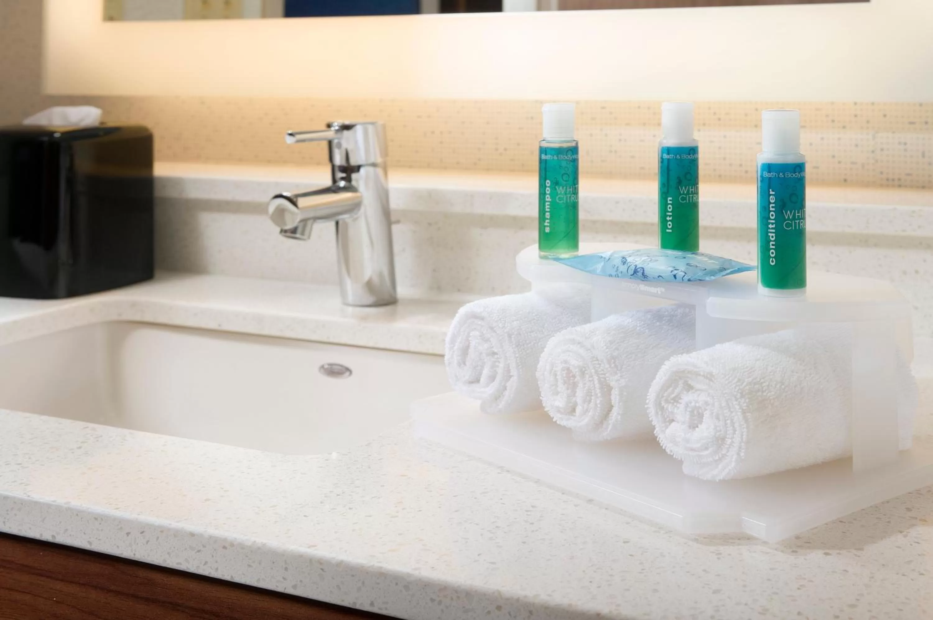 Double Room - Disability Access in Holiday Inn Express Boston North-Woburn by IHG