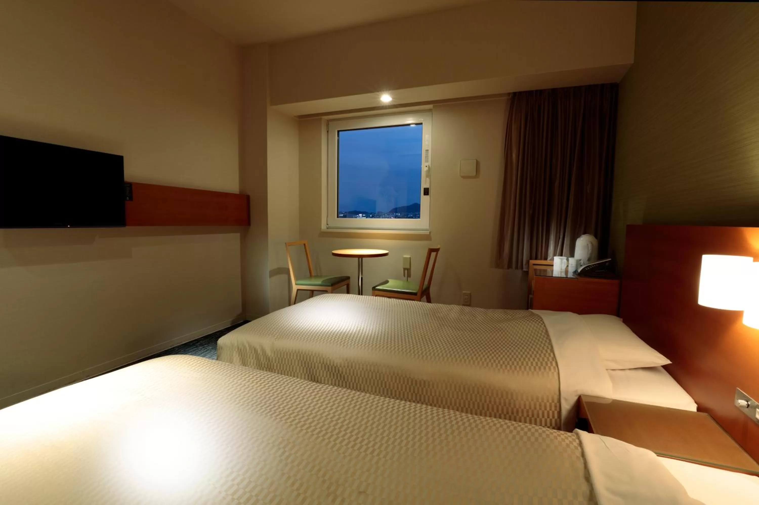 Twin Room - Non-Smoking in Candeo Hotels Fukuyama