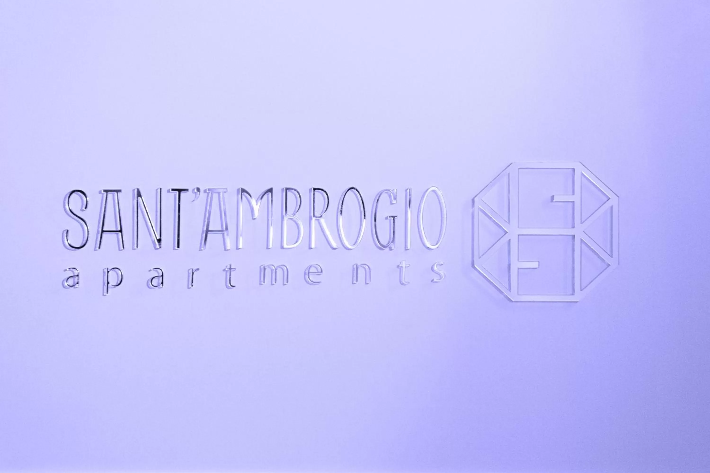 Sant'Ambrogio Apartments, Reception h24