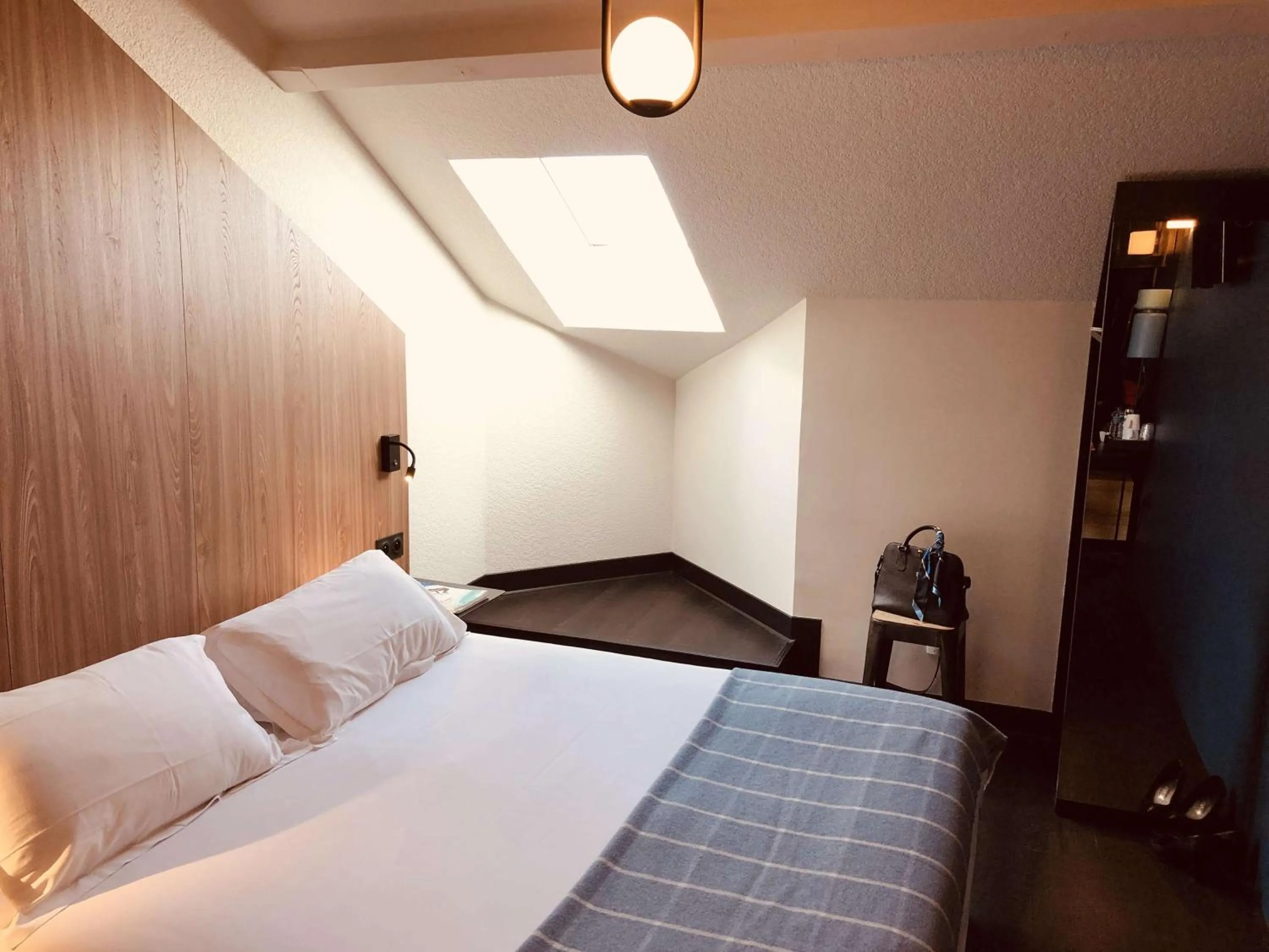 Comfort Double Room in Best Western Bridge Hotel Lyon East