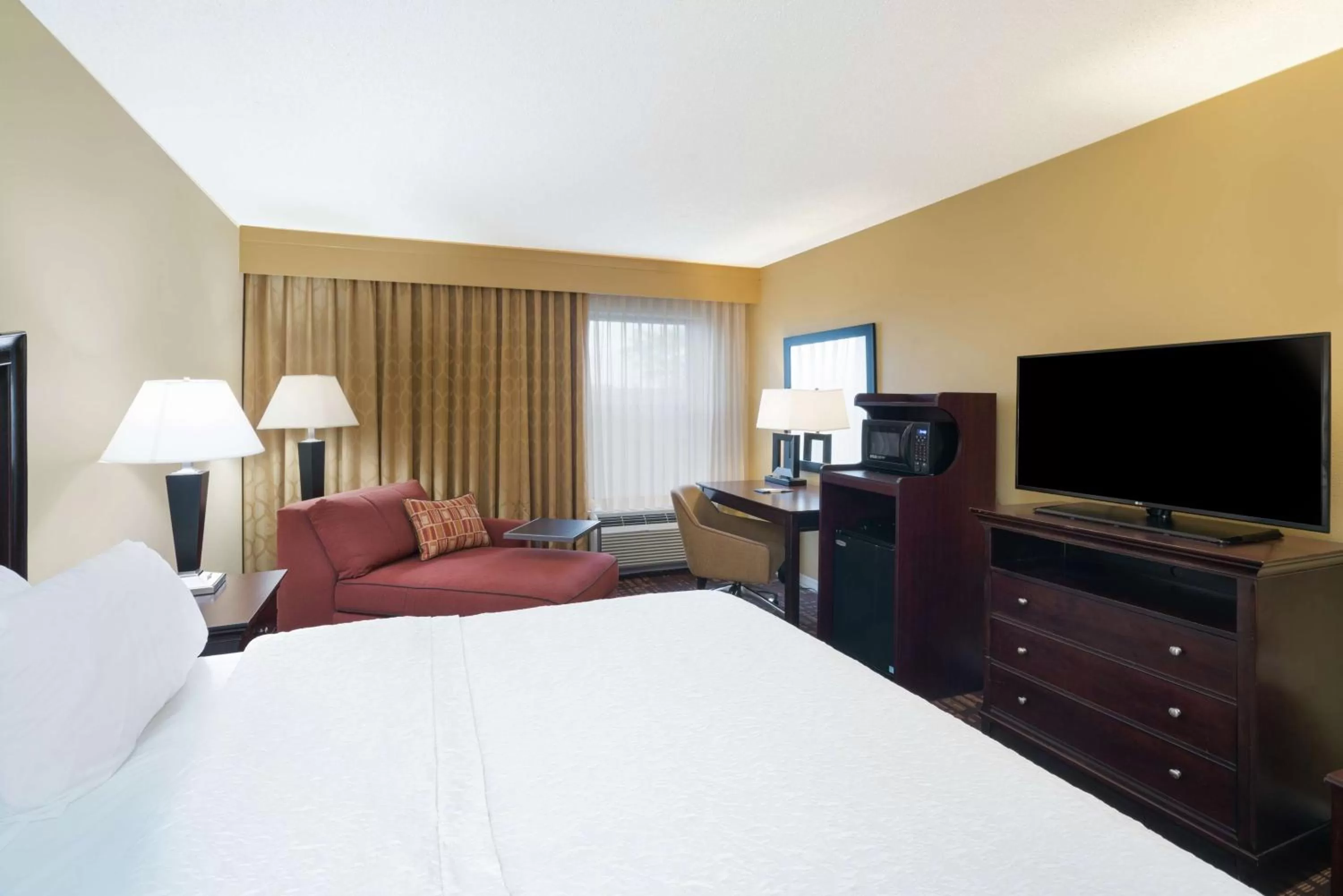 King Room - Hearing Access/Non-Smoking in Hampton Inn Corydon