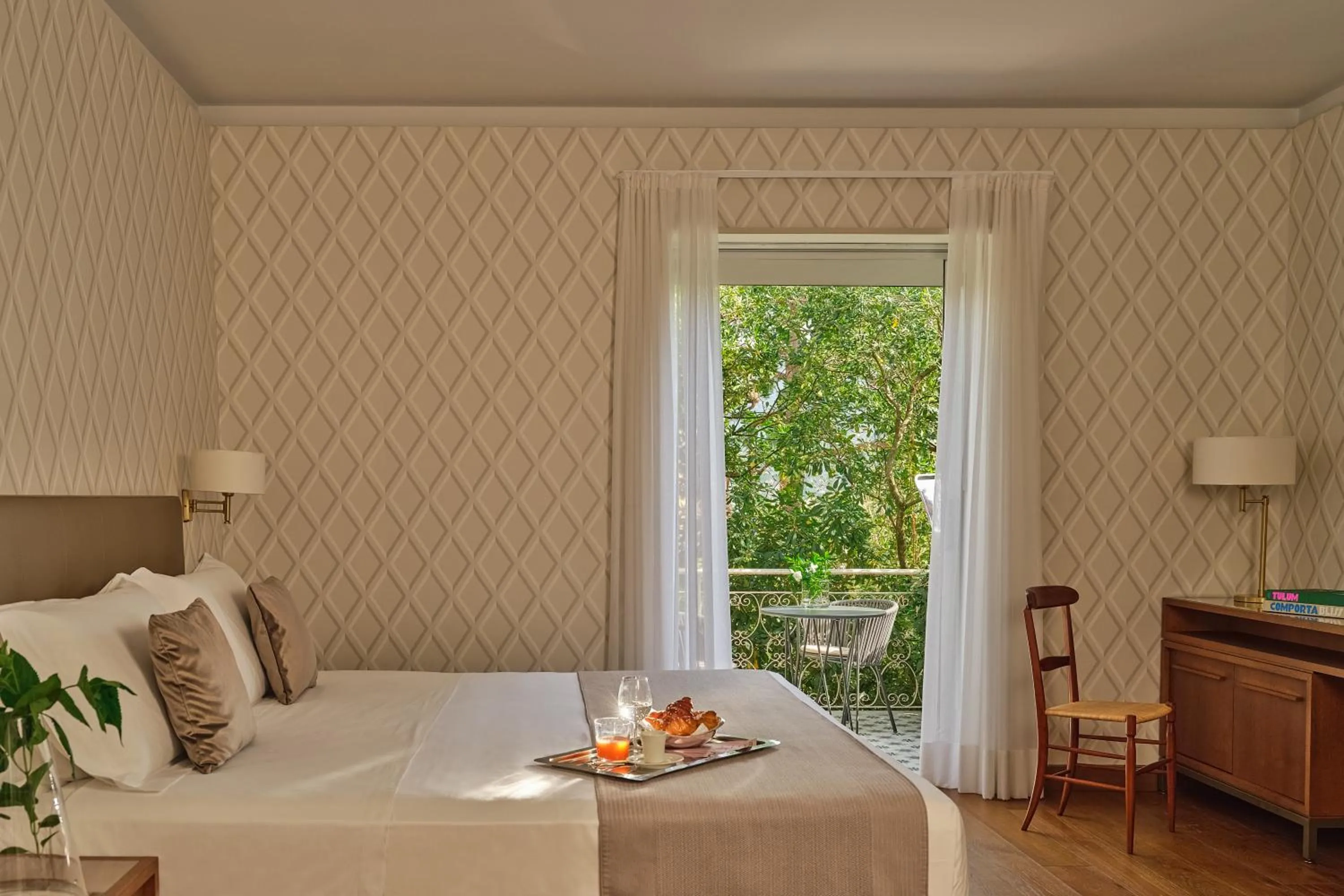 Junior Suite in Cottage in Grand Hotel Miramare