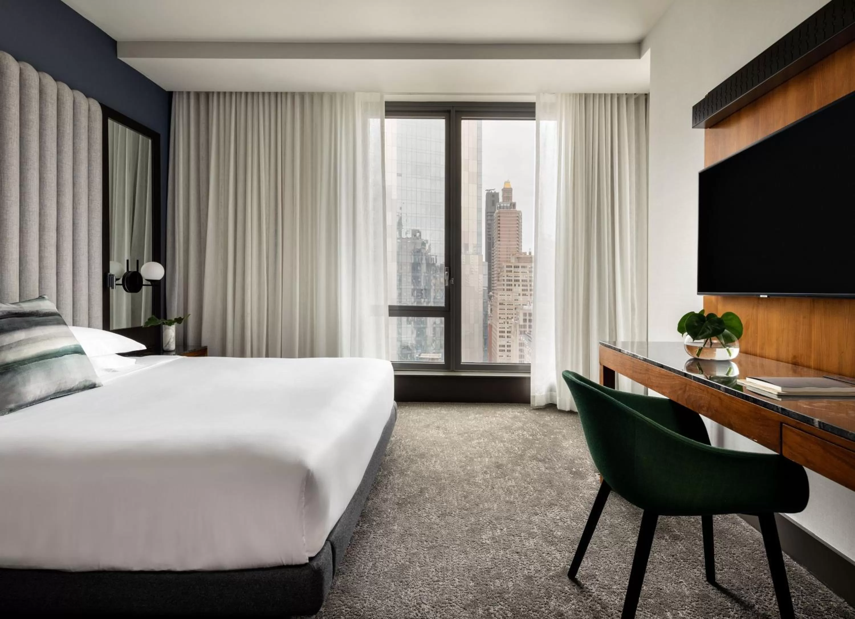 Premium King Room with City View in Kimpton Hotel Eventi by IHG