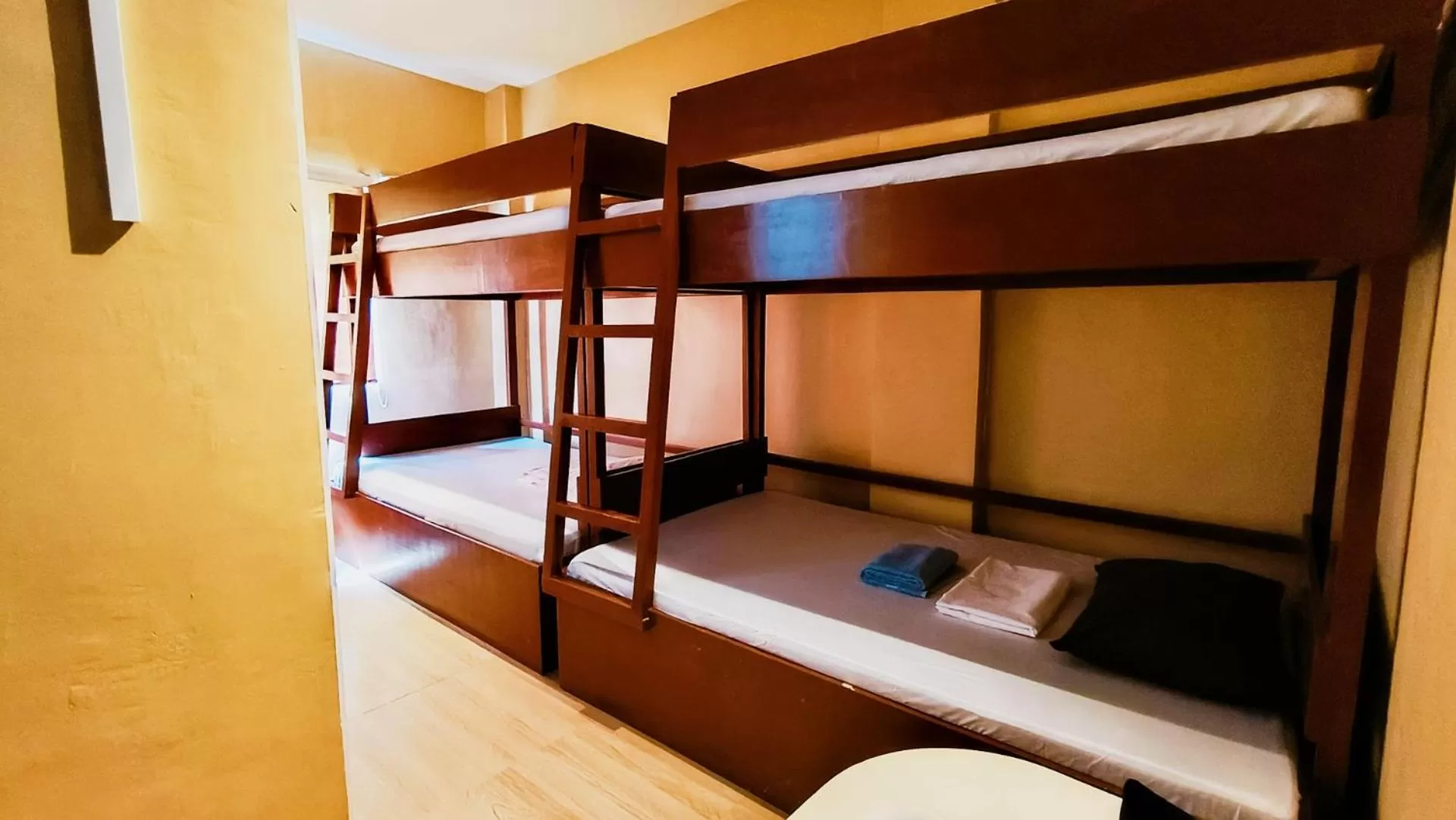 Bed in 4-Bed Mixed Dormitory Room in SG Tourist Inn