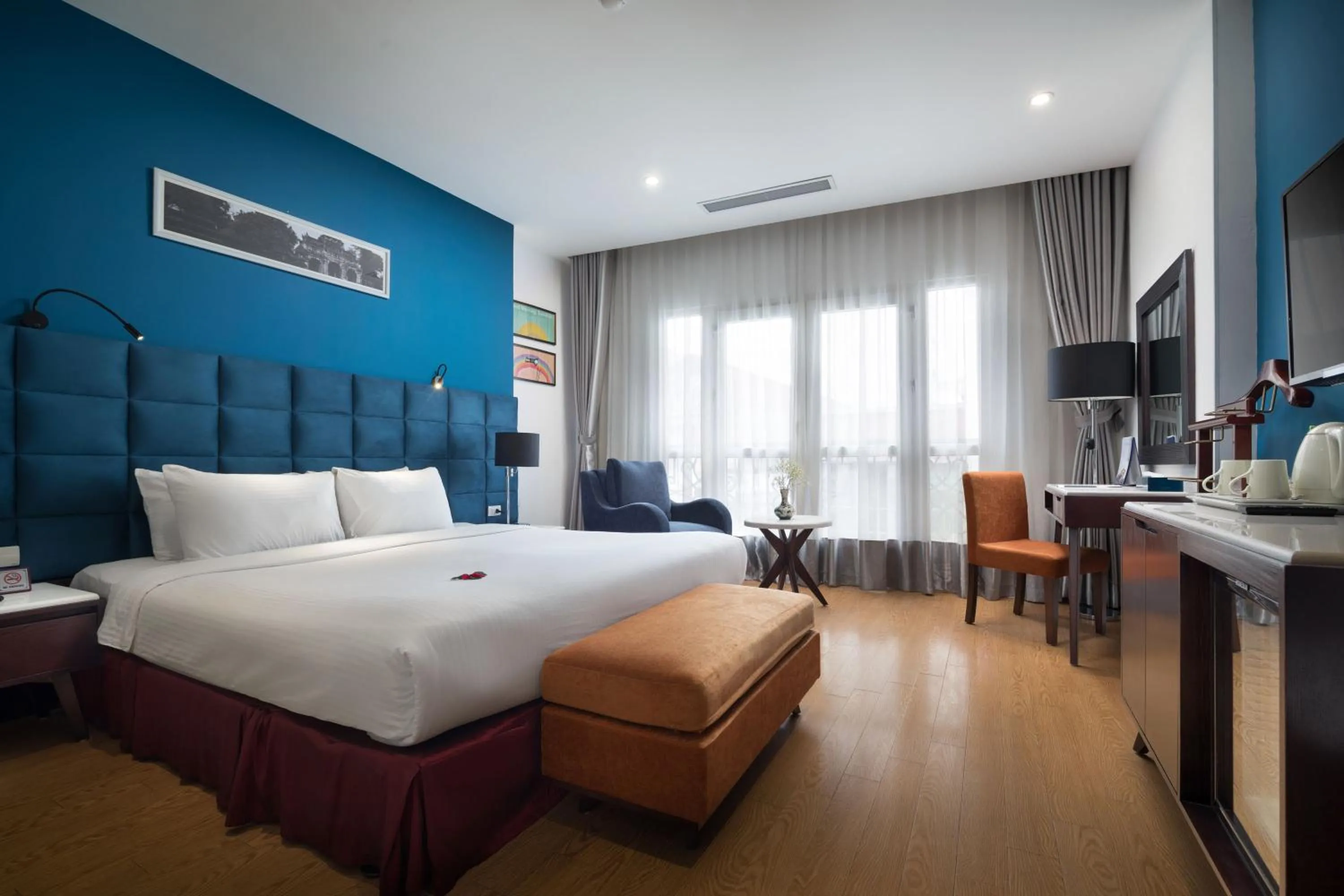 Deluxe Double or Twin Room with City View in Hanoi Brilliant Hotel & Spa