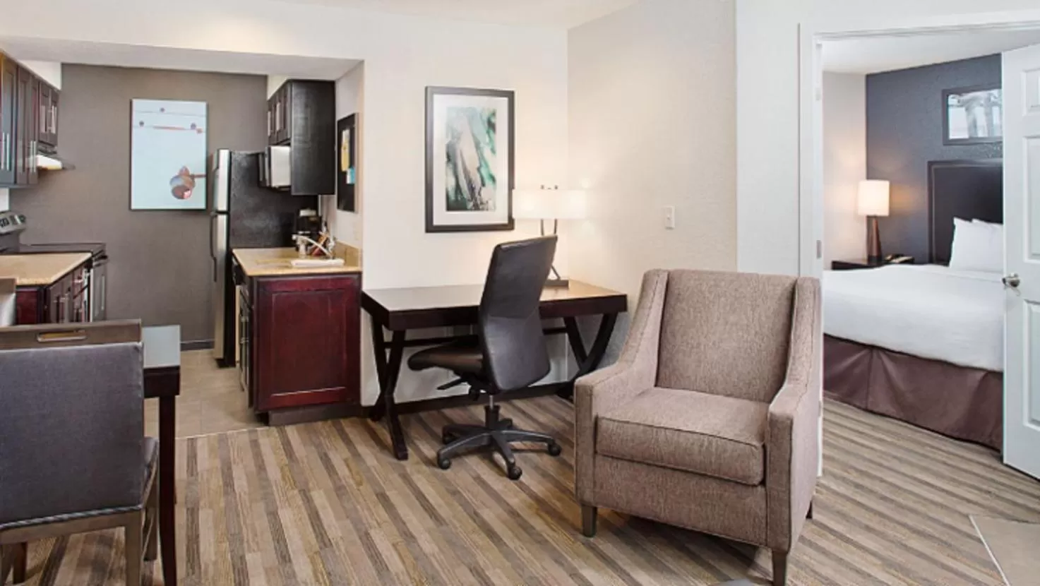 Two-Bedroom Suite with Roll-In Shower - Disability Access in Hyatt House Mount Laurel