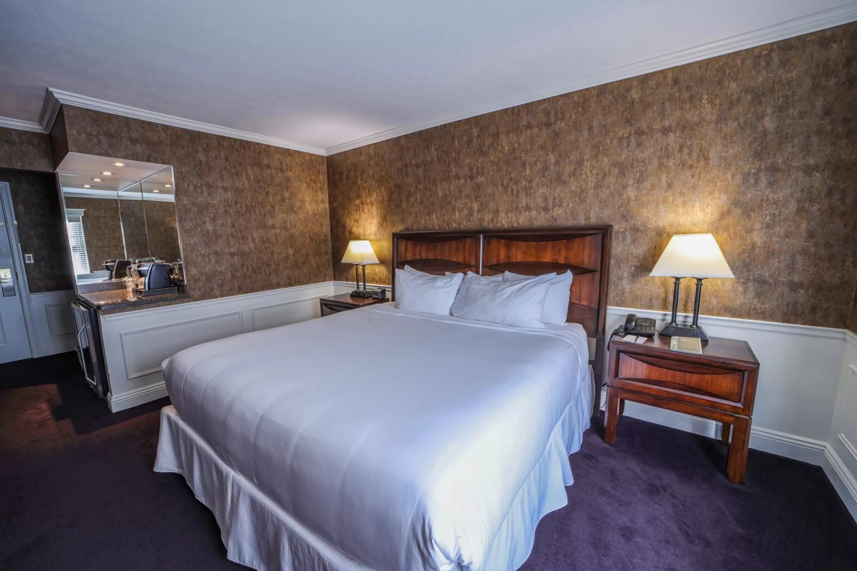 Luxury King Room in The Grand Resort