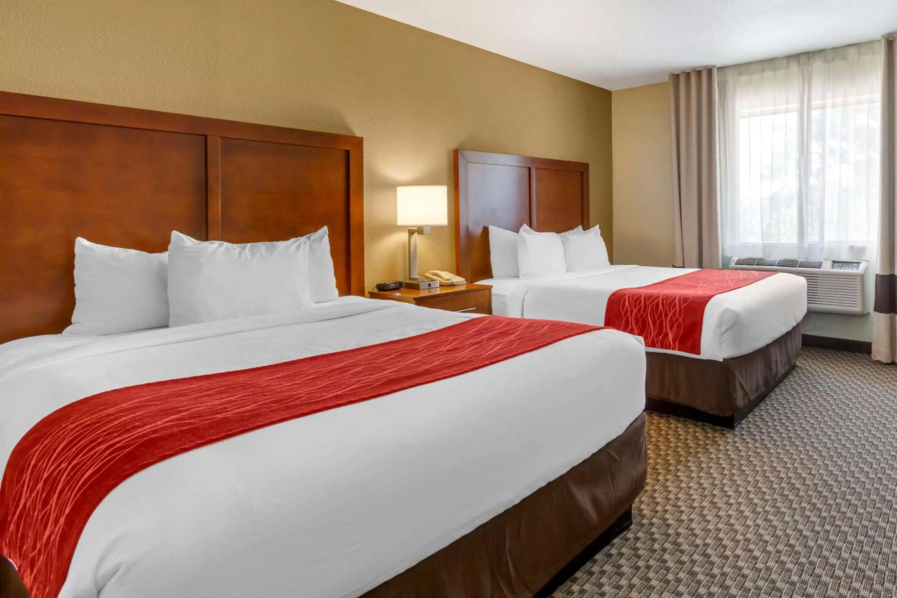 Queen Suite with Two Queen Beds and Seating Area - Non-Smoking in Comfort Inn Payson