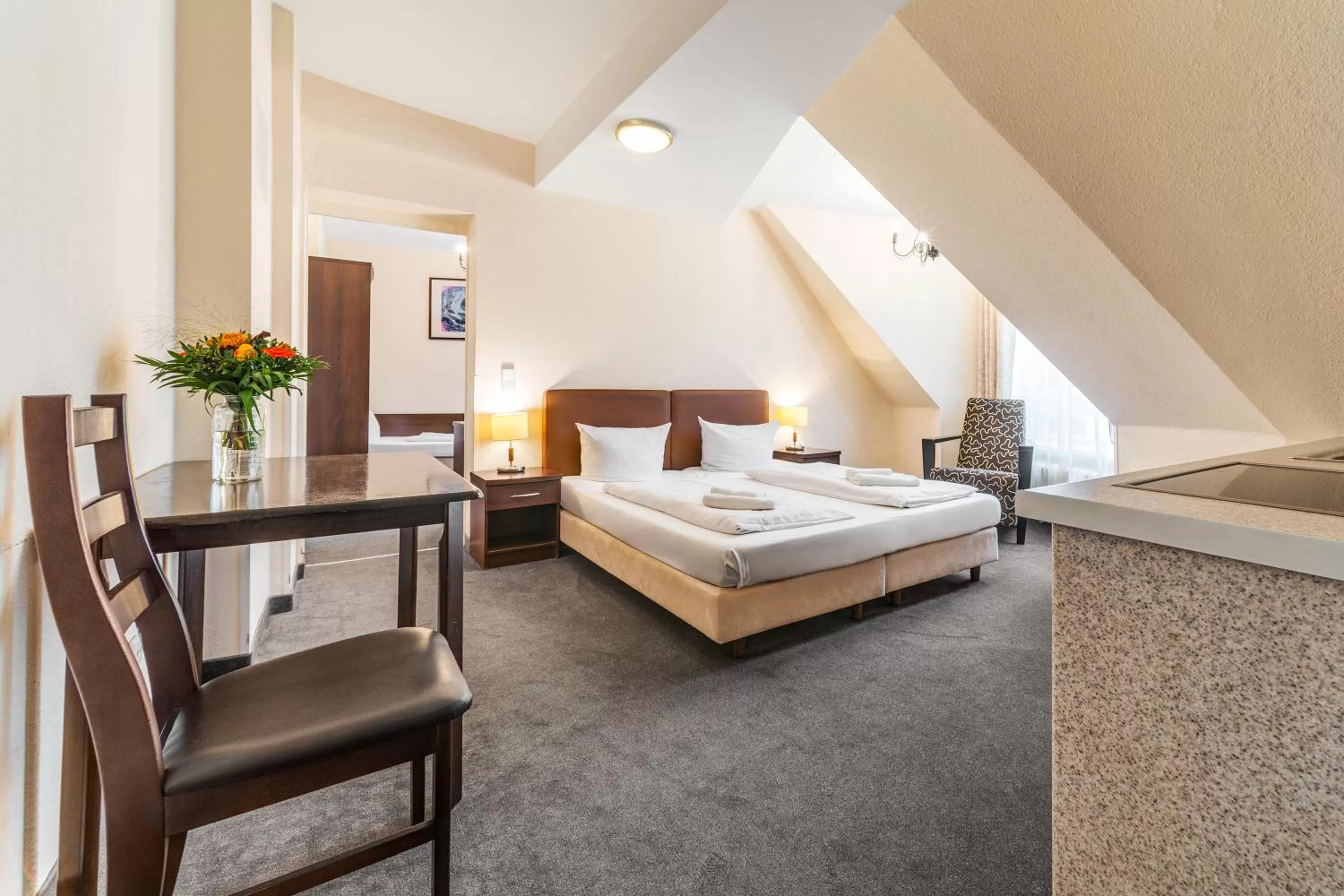 Two-Bedroom Apartment in Upper Room Hotel Kurfürstendamm
