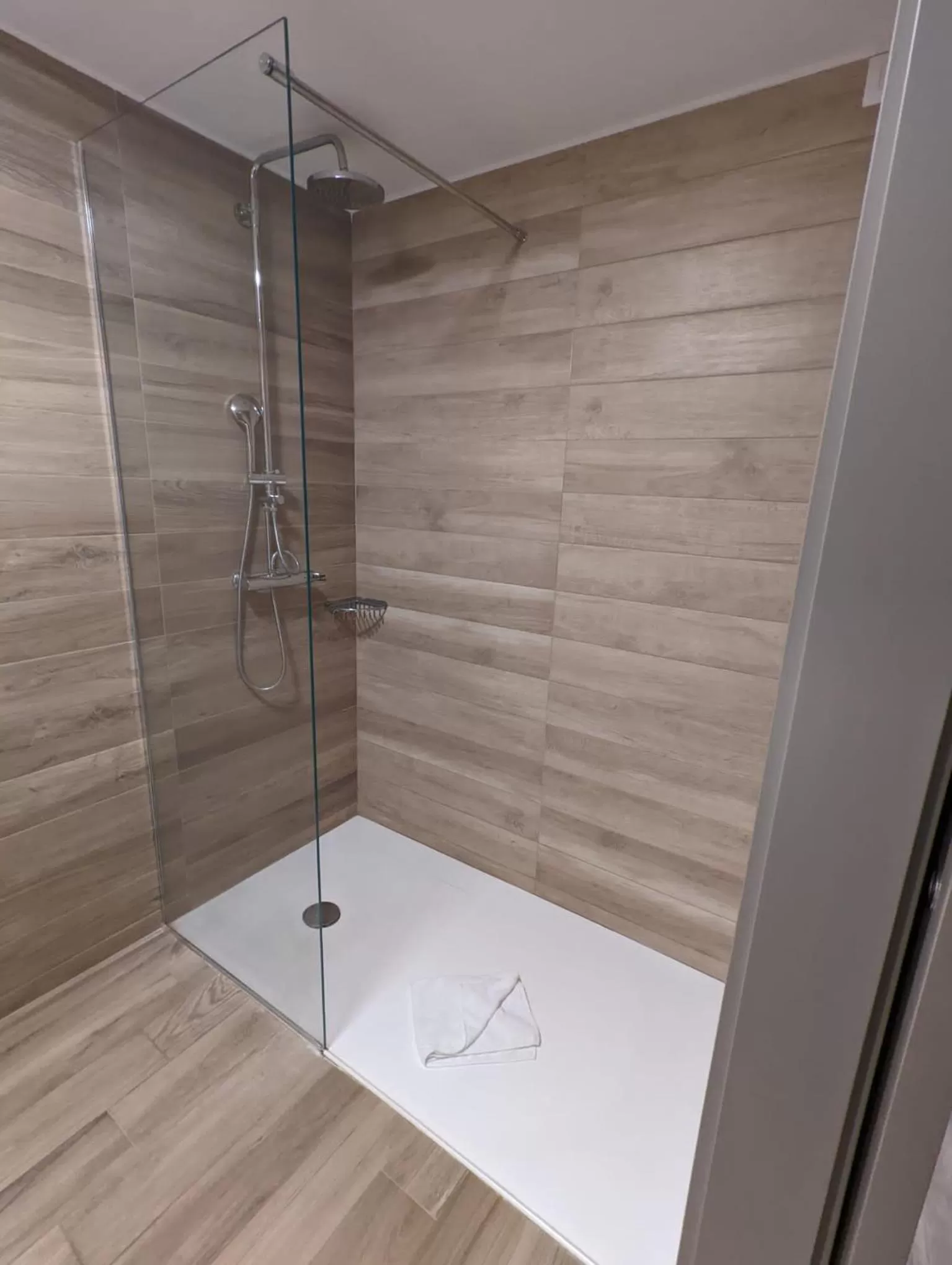 Queen Room - Disability Access in iH Hotels Milano Lorenteggio