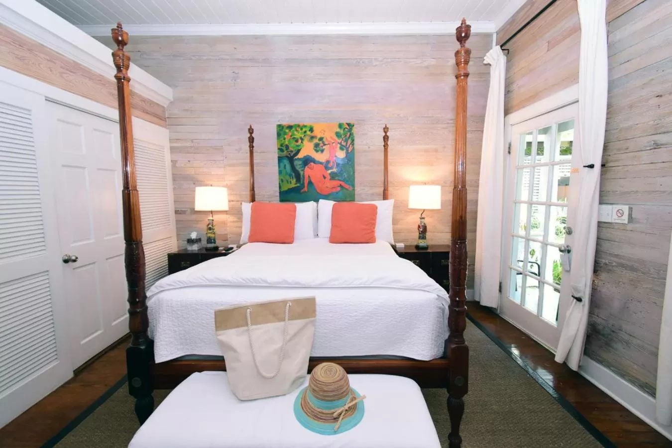 Queen Room in Simonton Court Historic Inn & Cottages