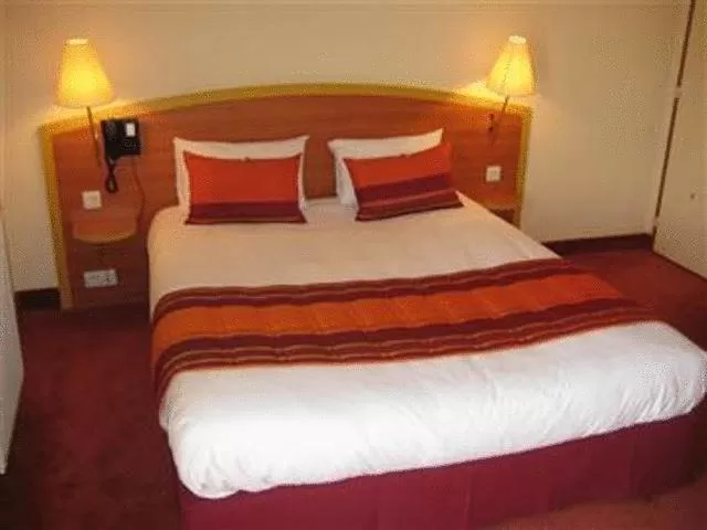 Double Room in Kyriad Hotel Lamballe