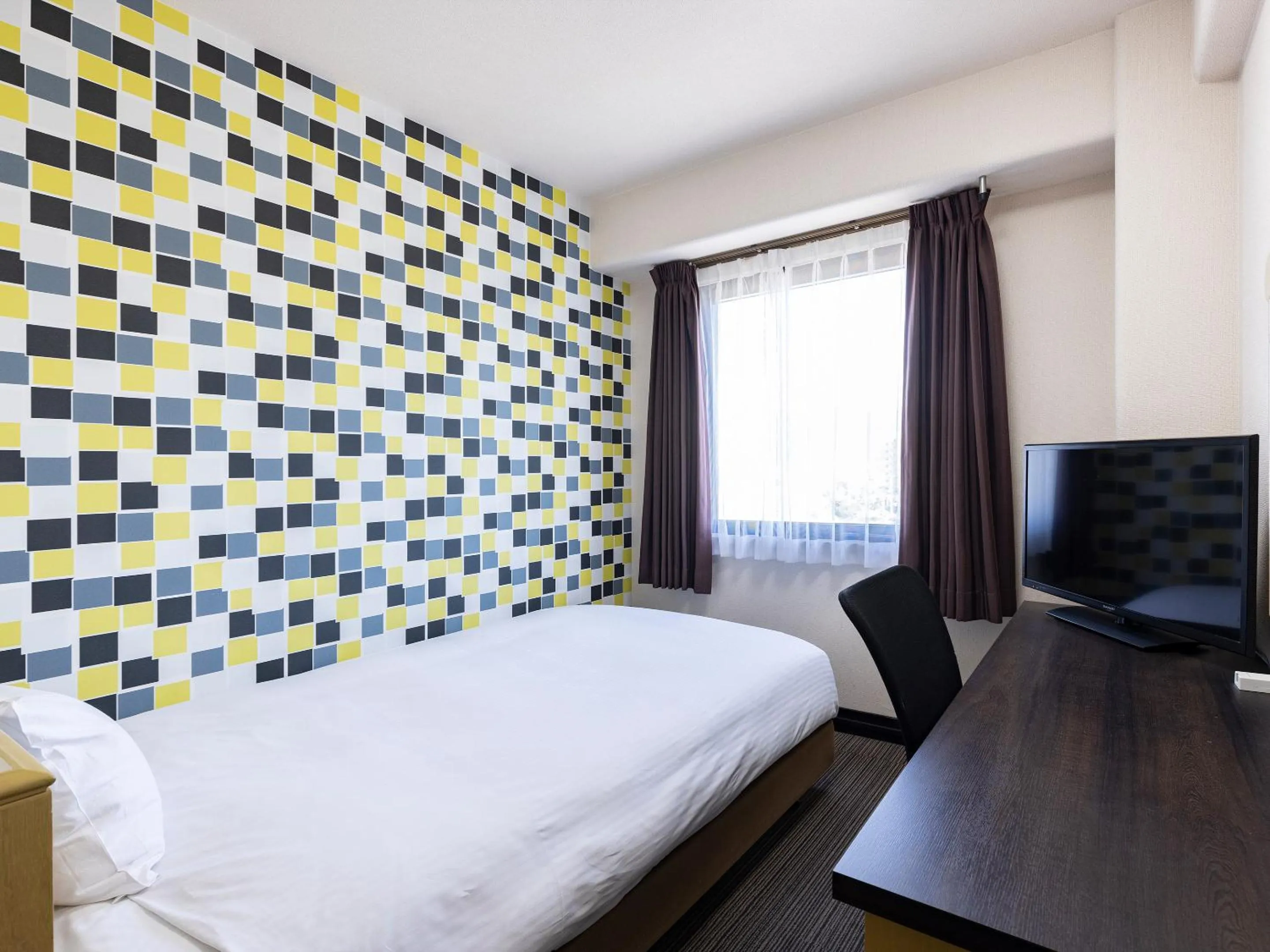 Double Room with Small Double Bed - single occupancy - Non-Smoking in KOKO STAY Kumamoto Yatsushiro - formerly Hotel Wing International Kumamoto Yatsushiro