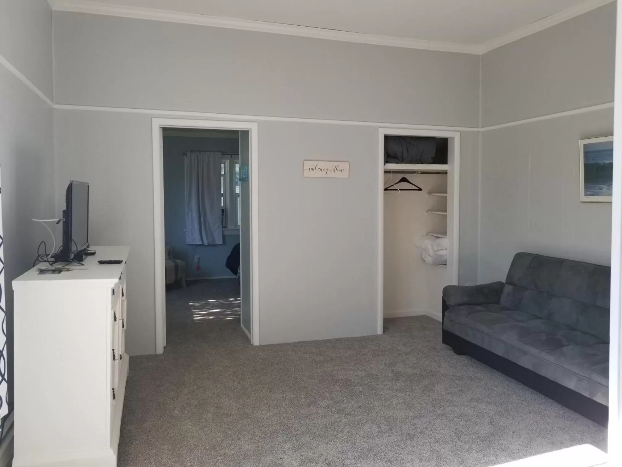 Deluxe Queen Suite in Charlevoix House