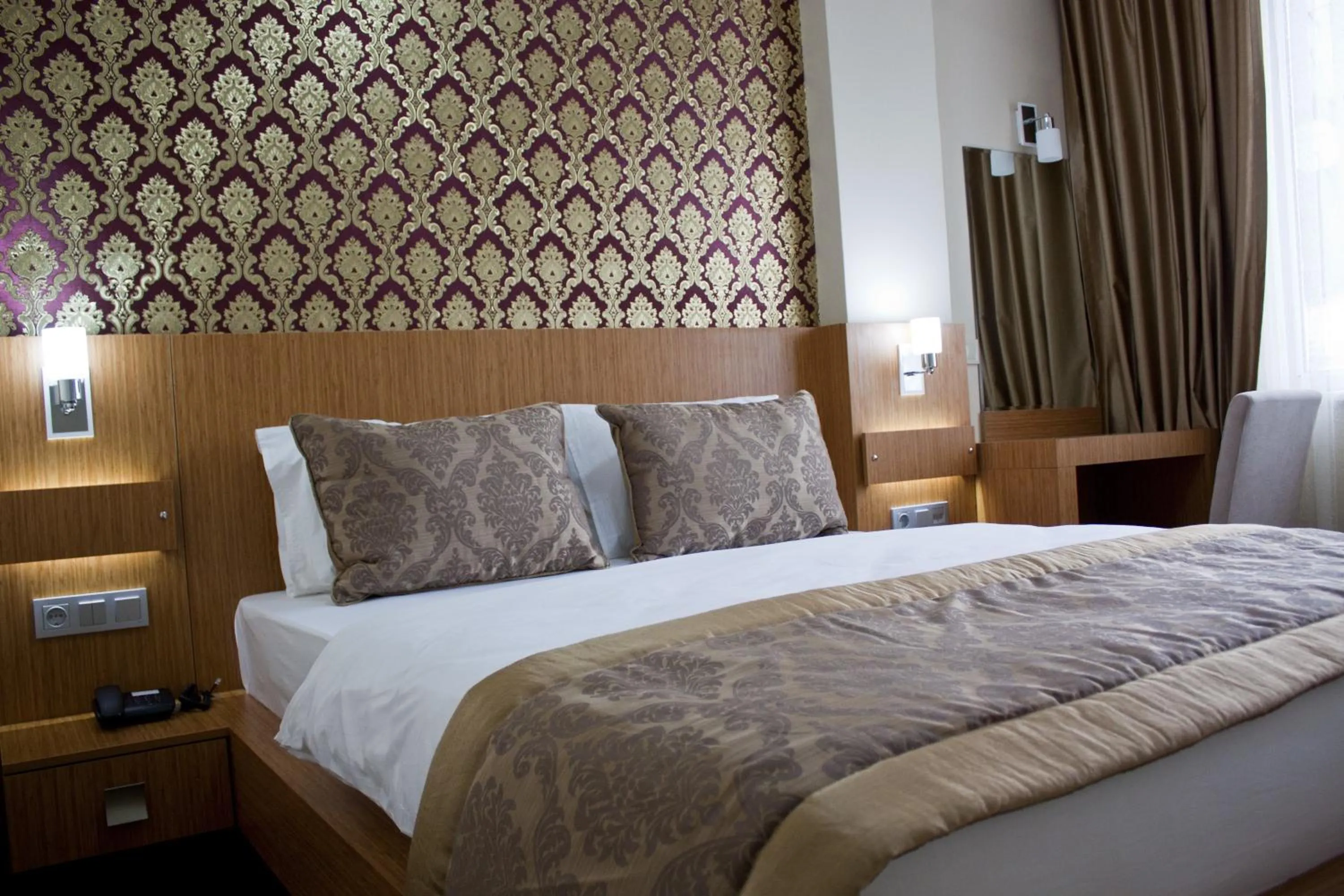 Standard Triple Room in Istanbul Central Hotel